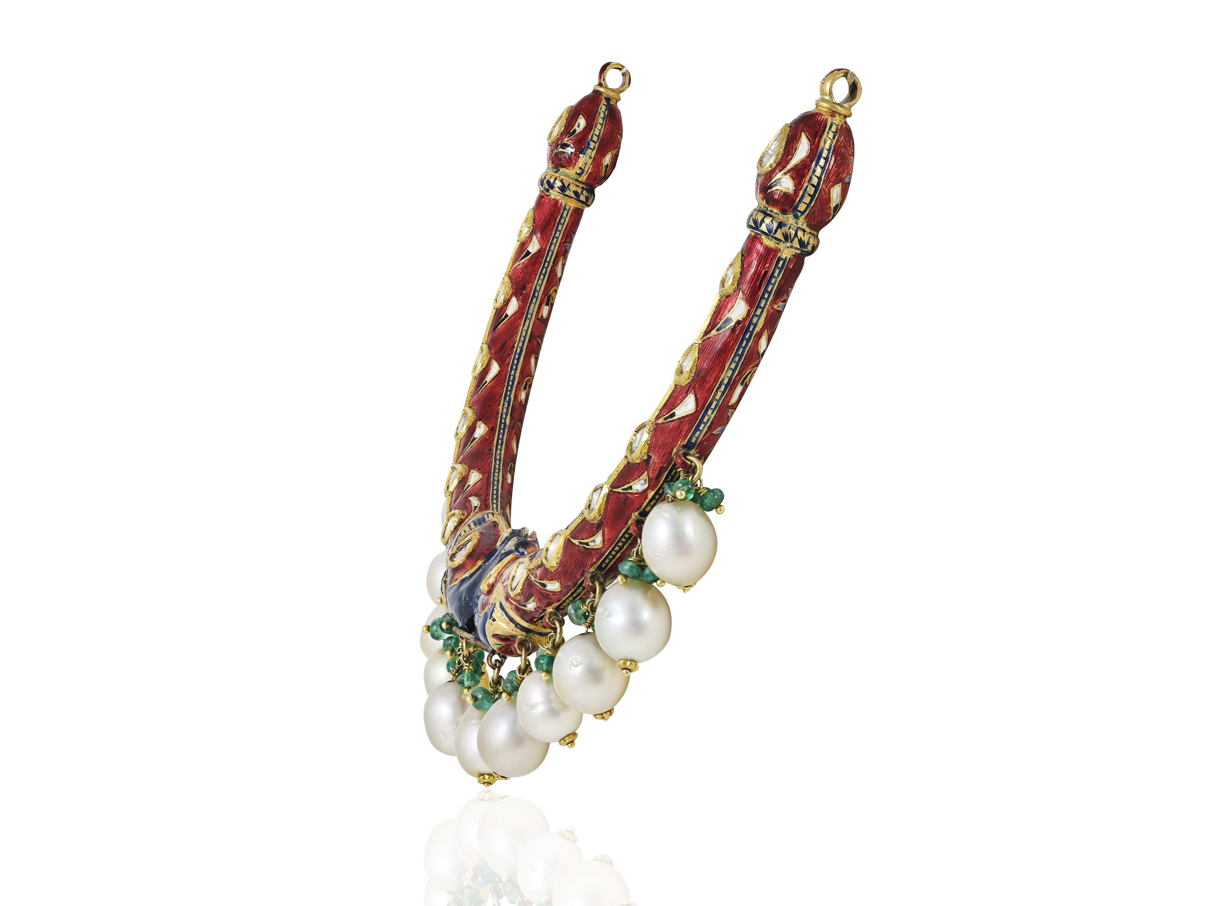 22K gold Mughal Indian peacock necklace with diamond polki, enamel and south sea In New Condition For Sale In Bangkok,, TH
