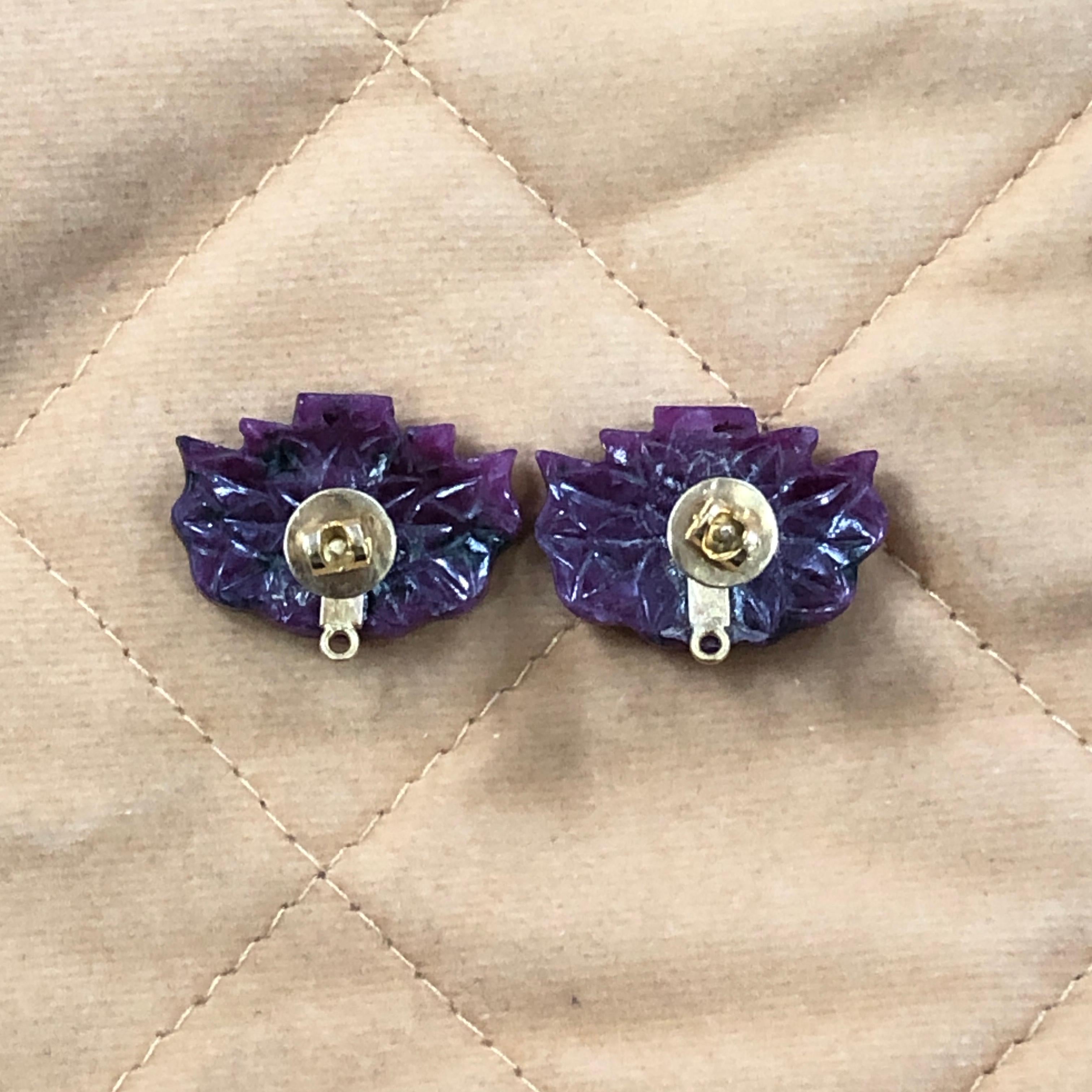 22K gold Mughal natural ruby studs inlaid with diamonds and gold For Sale 1