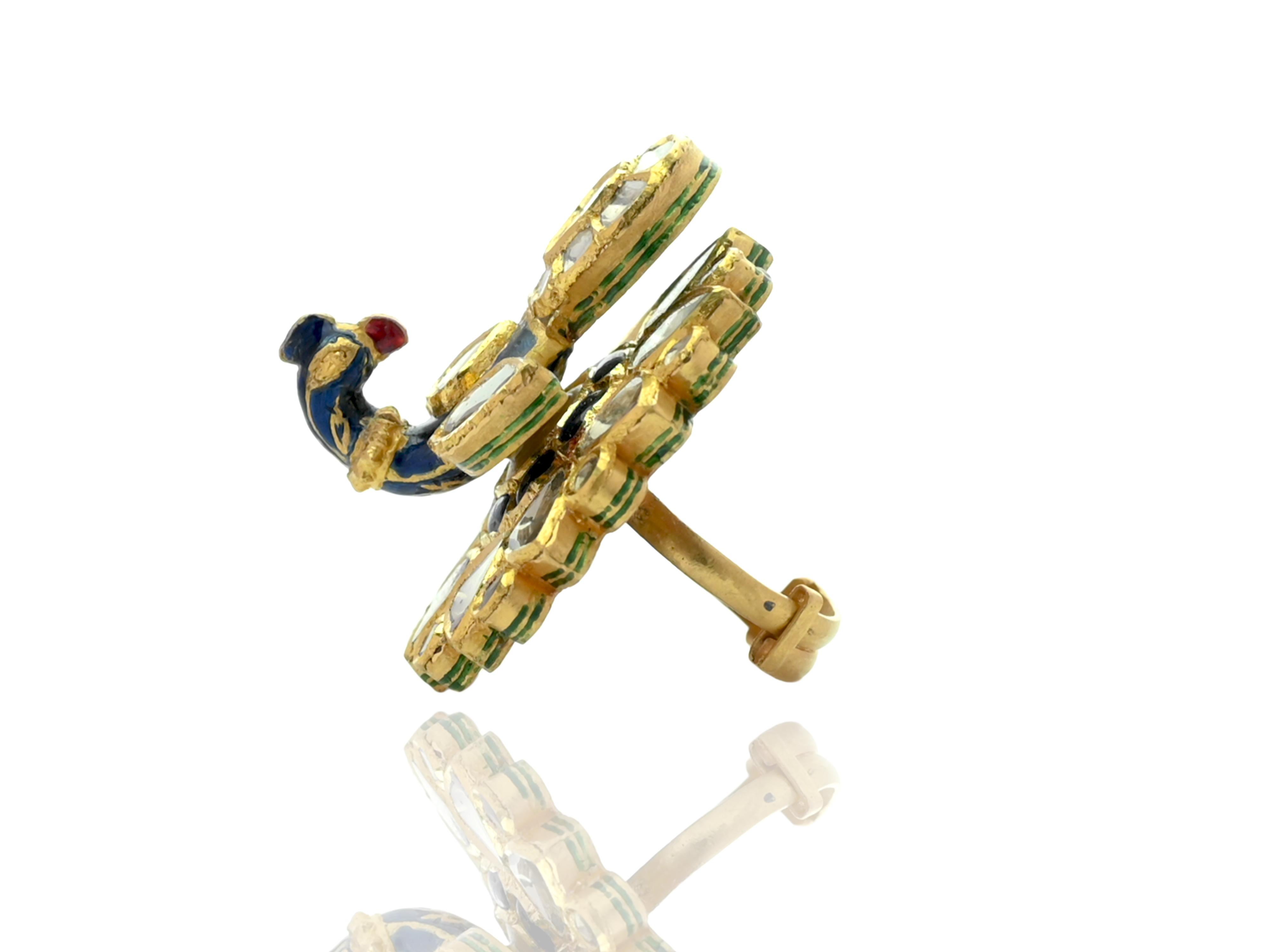 Anello Mughal Peacock in oro 22K con smalto e kundan meena, tempestato di polacchi di diamanti in vendita 1