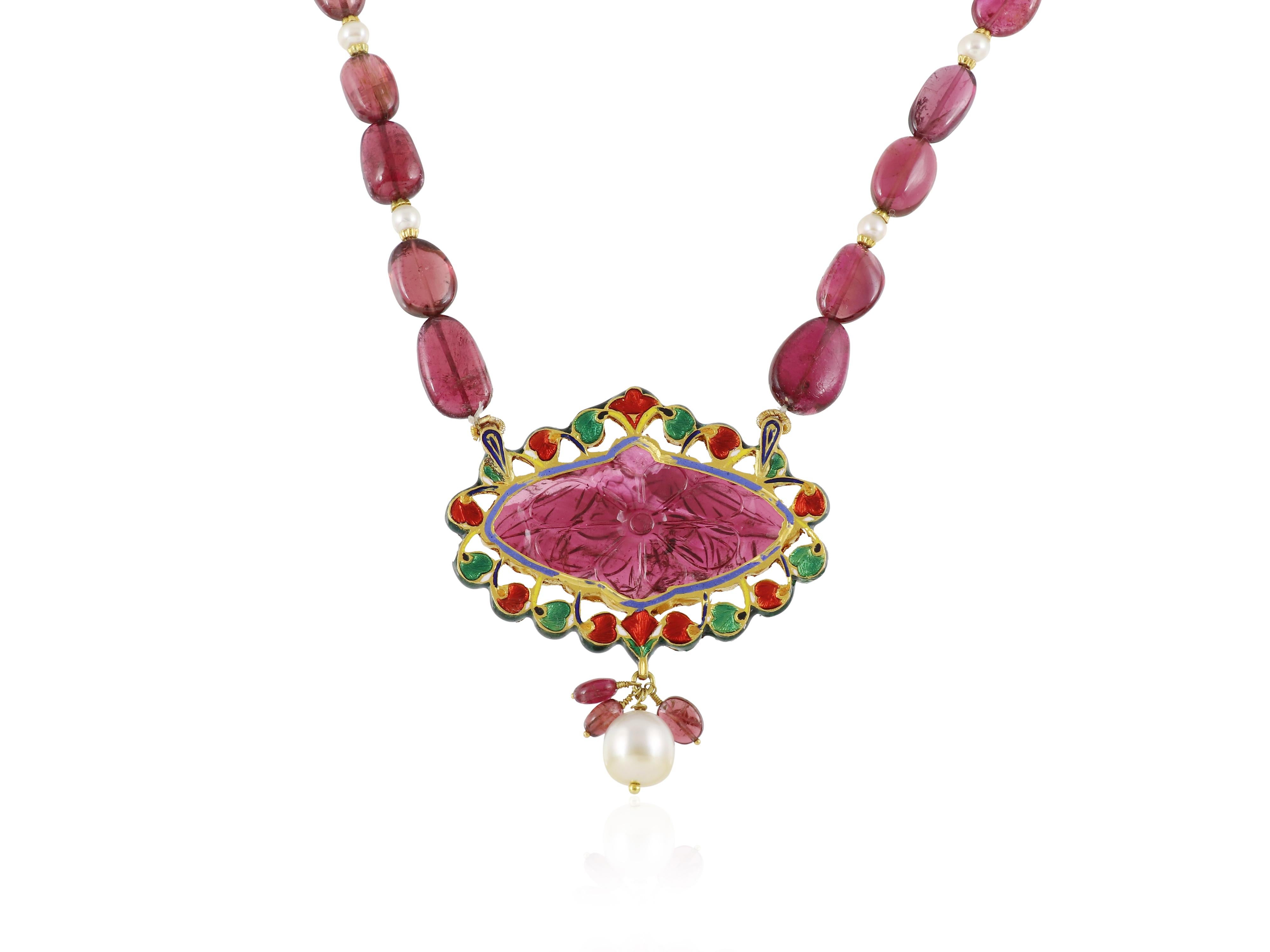 22K gold Mughal Tourmaline pendant with natural diamond polki for Indian wedding For Sale 1