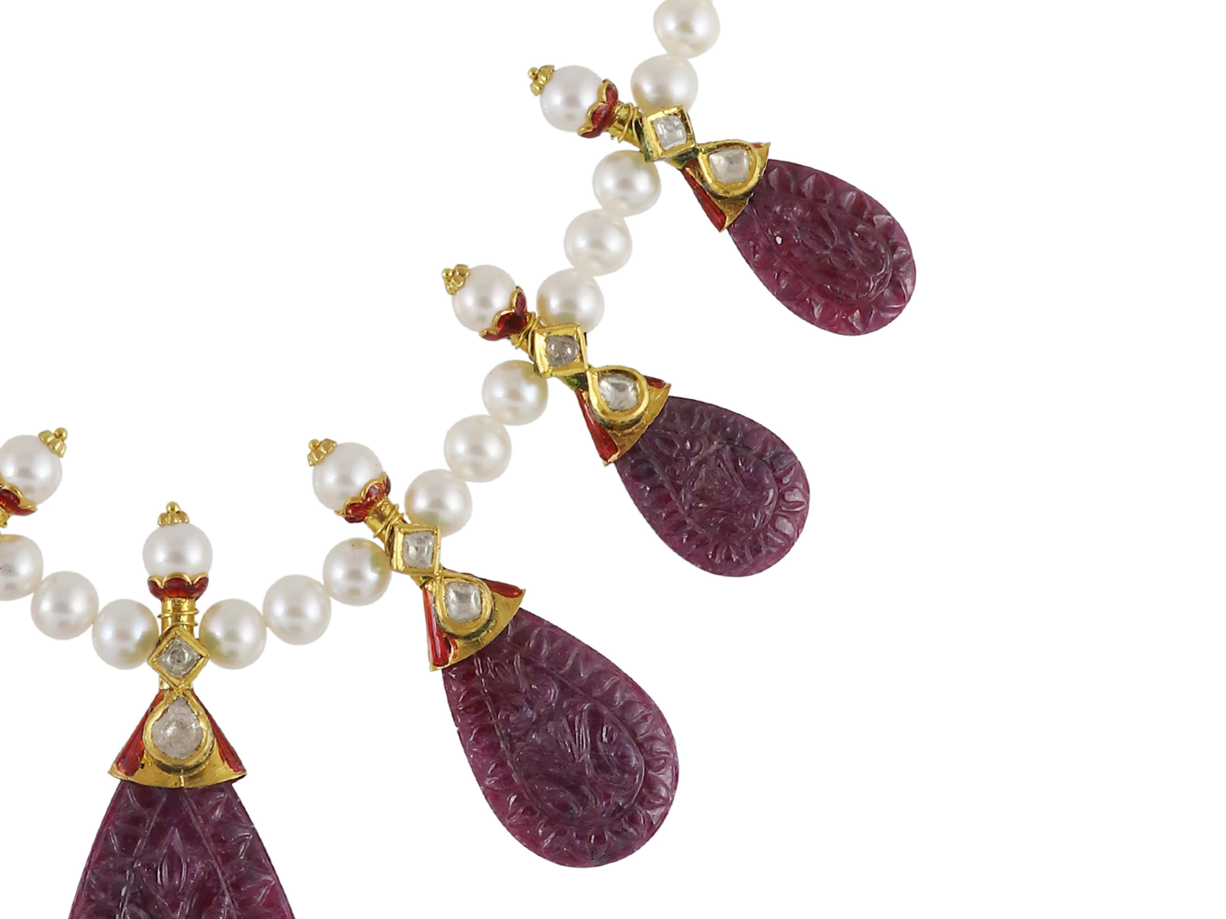 Women's 22K Gold natural ruby diamond polki small necklace  Mughal Indian necklace For Sale
