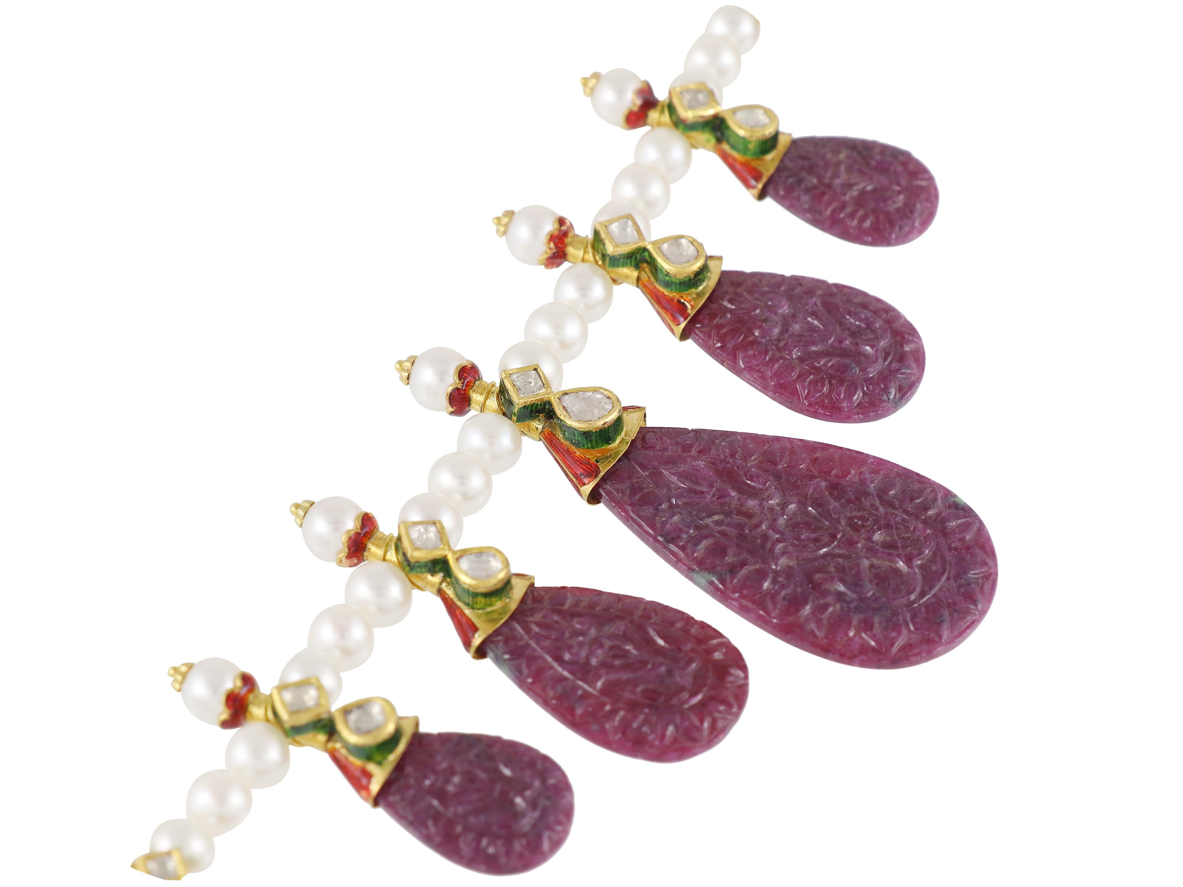 22K Gold natural ruby diamond polki small necklace  Mughal Indian necklace For Sale 4