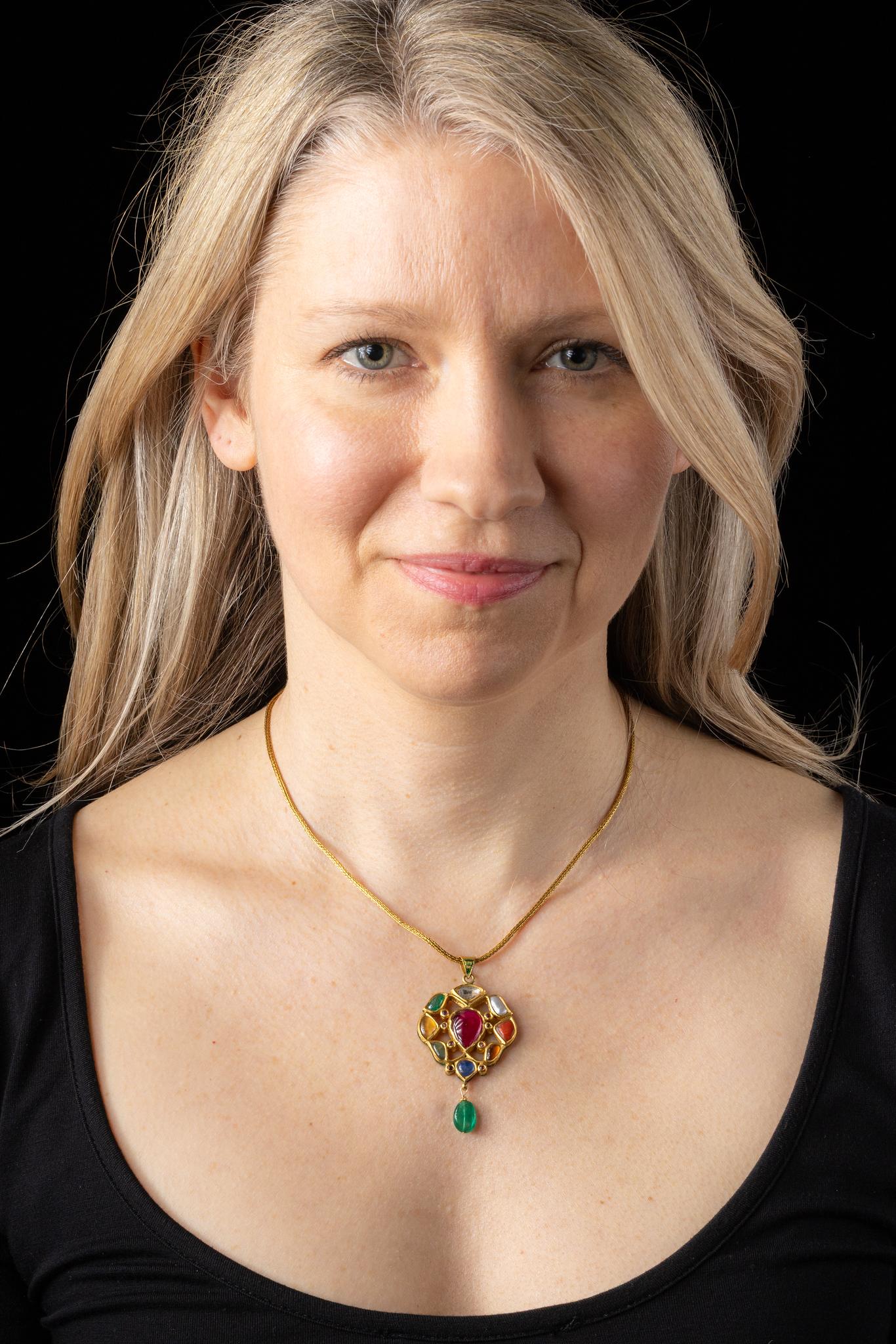 Round Cut 22K Gold NavaRatna Reversible Pendant Necklace For Sale