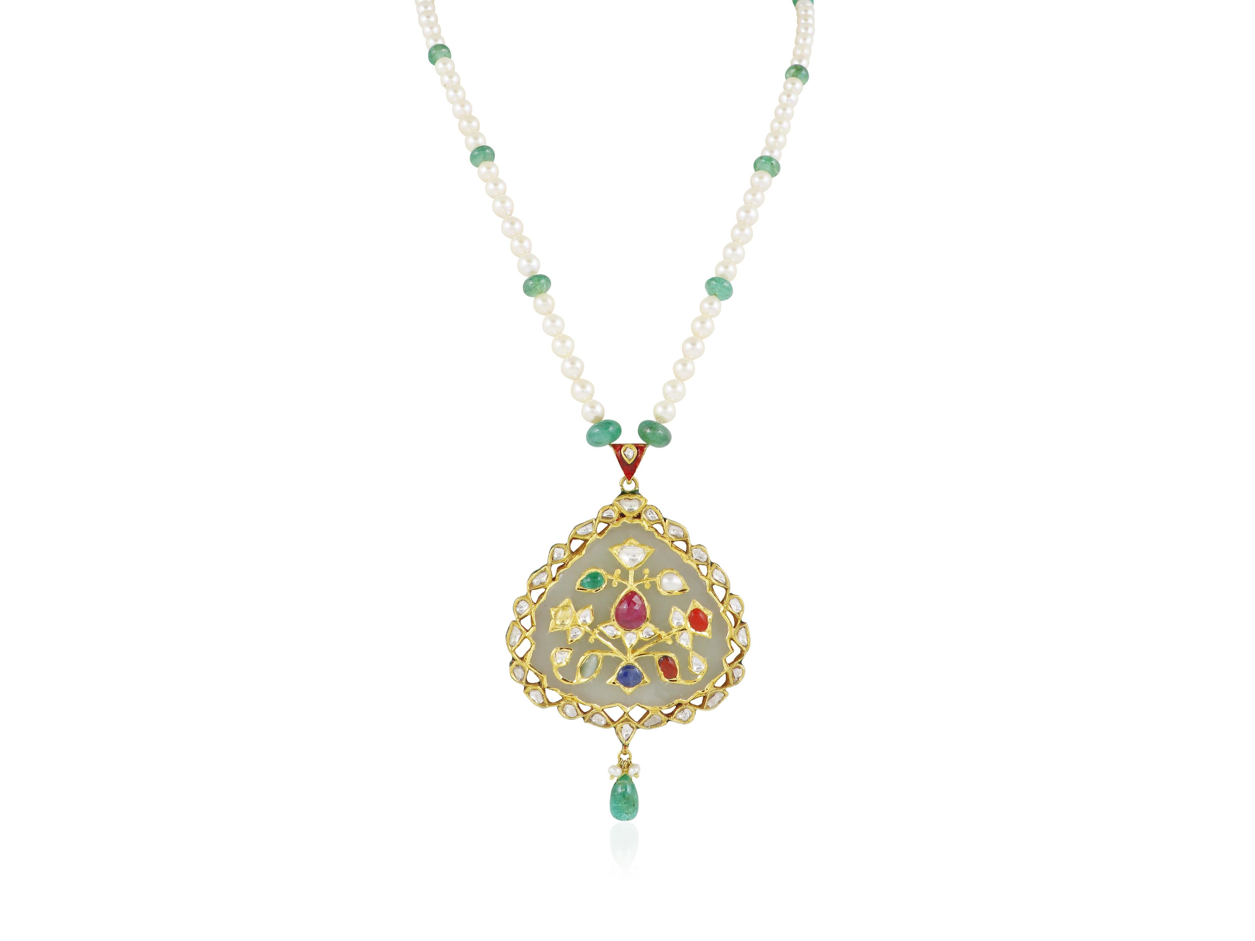 Tumbled 22K gold navratna Jade pendant - Mughal inspired Indian & Islamic art heirloom For Sale