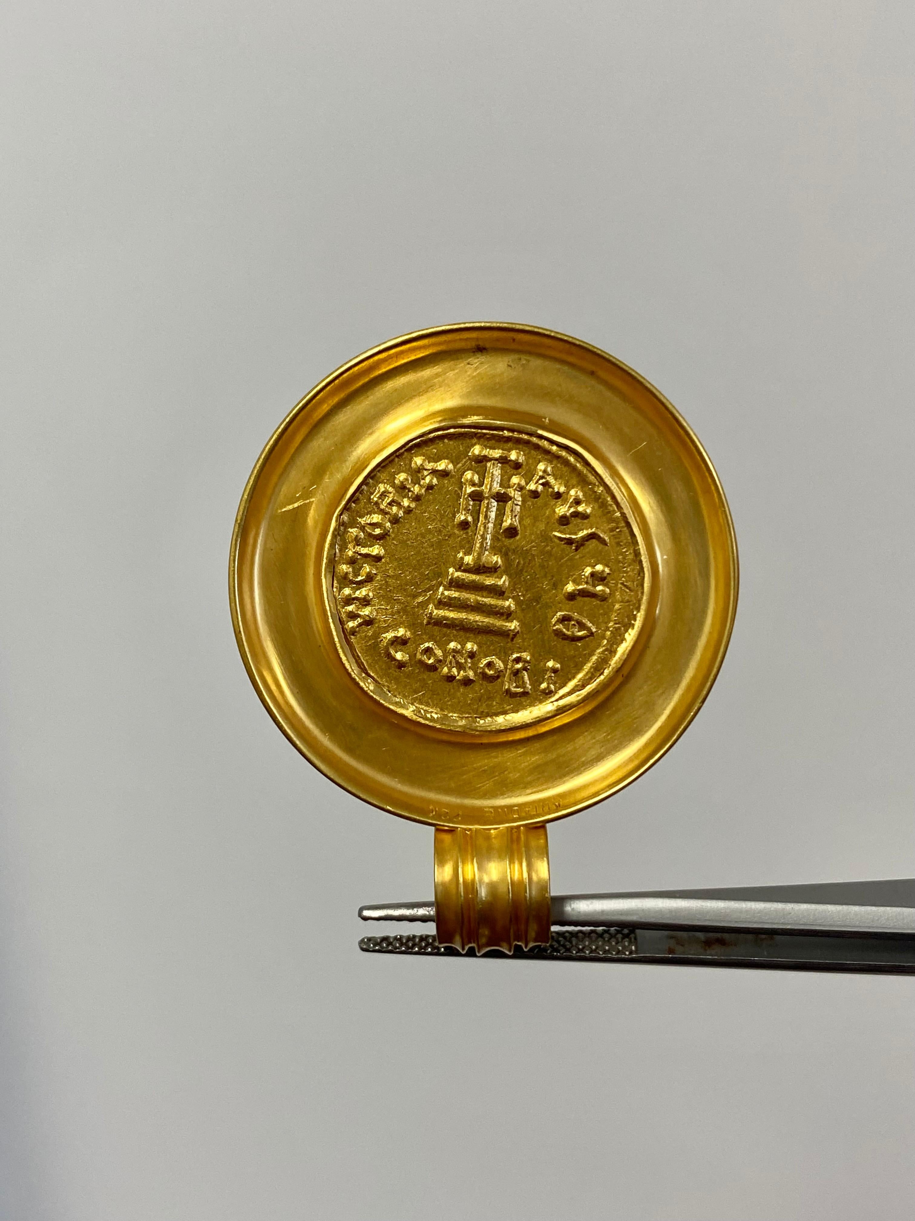 Pendentif en or 22 carats avec pièce de monnaie byzantine d'origine, pendentif ancien pièce de monnaie Constantinople II Unisexe en vente