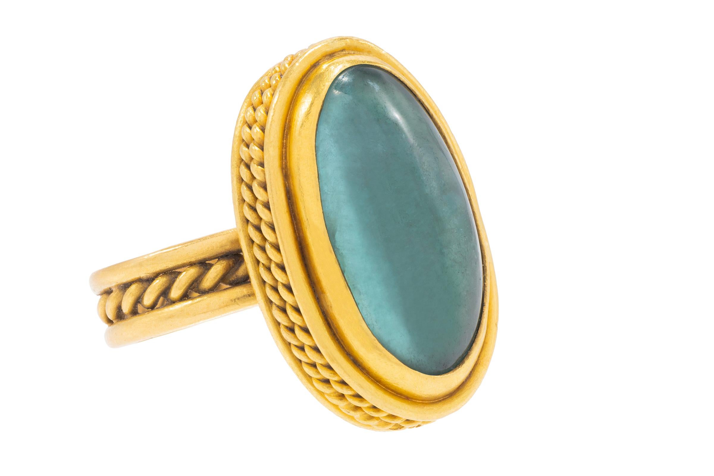 22 Karat Gold Ring mit dreiblättrigem Band und sambisch Beryll von Tagili (Ovalschliff) im Angebot