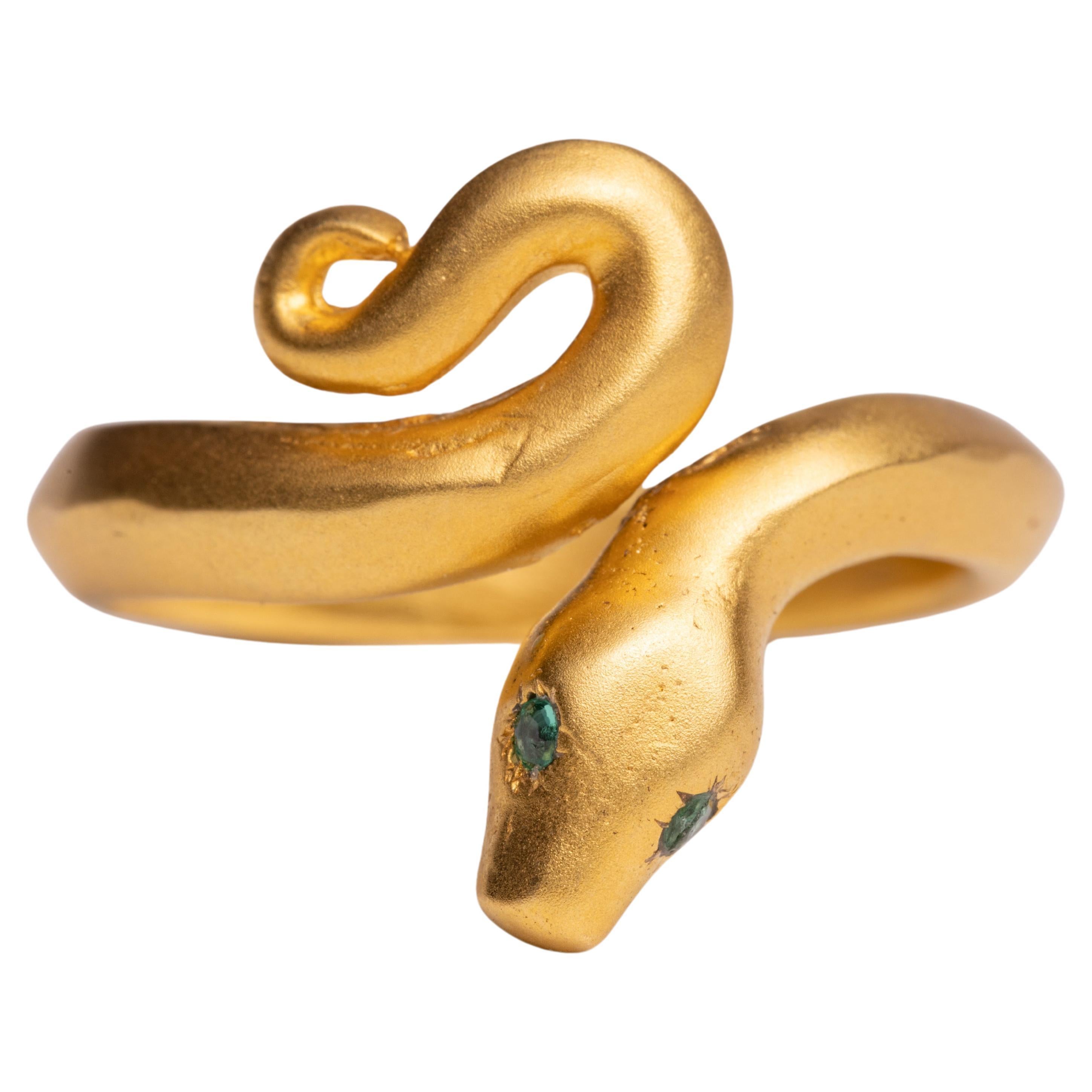 22K Gold Snake Band Ring with Emerald Eyes For Sale