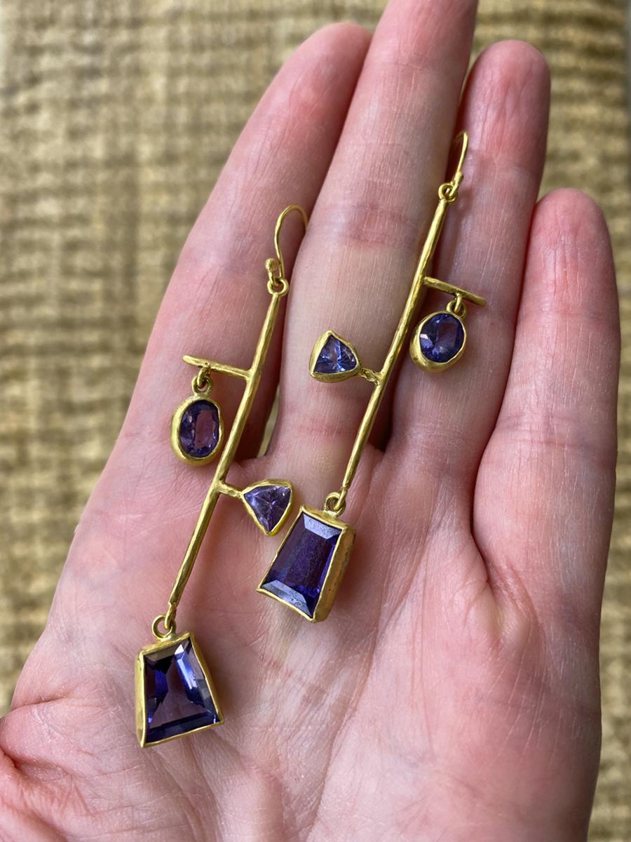 Margery Hirschey 22 Karat Gold Tanzanite Mobile Earrings In New Condition For Sale In Boulder, CO