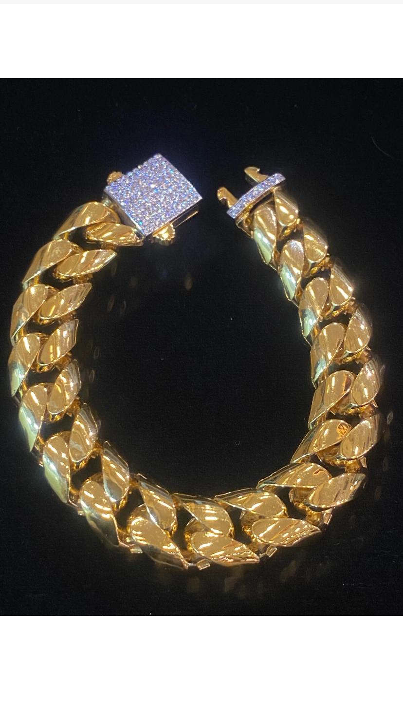 22K Gold  Unisex Dubai Cuban Link Chain Bracelet For Sale 7