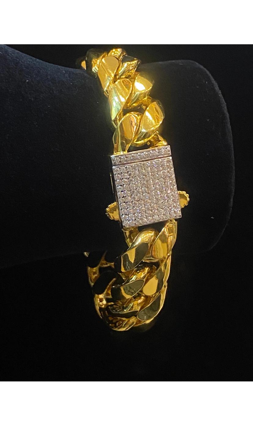 22K Gold  Unisex Dubai Cuban Link Chain Bracelet For Sale 4