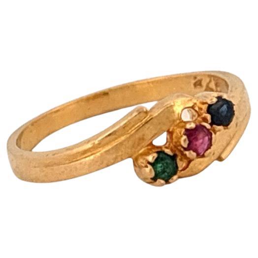 Bague en or jaune 22K de 0,11 carat de saphir, d'émeraude et de rubis Unisexe en vente