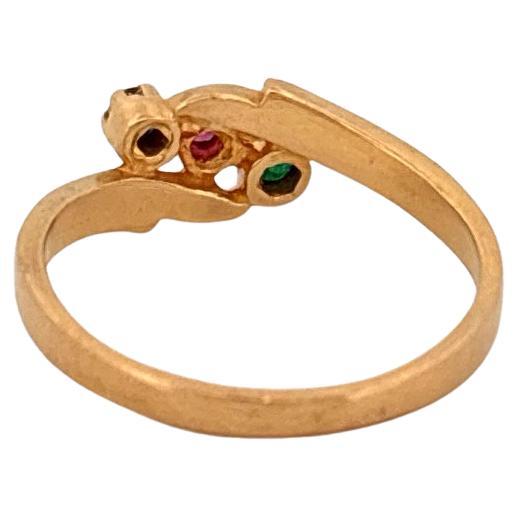 Bague en or jaune 22K de 0,11 carat de saphir, d'émeraude et de rubis en vente 3