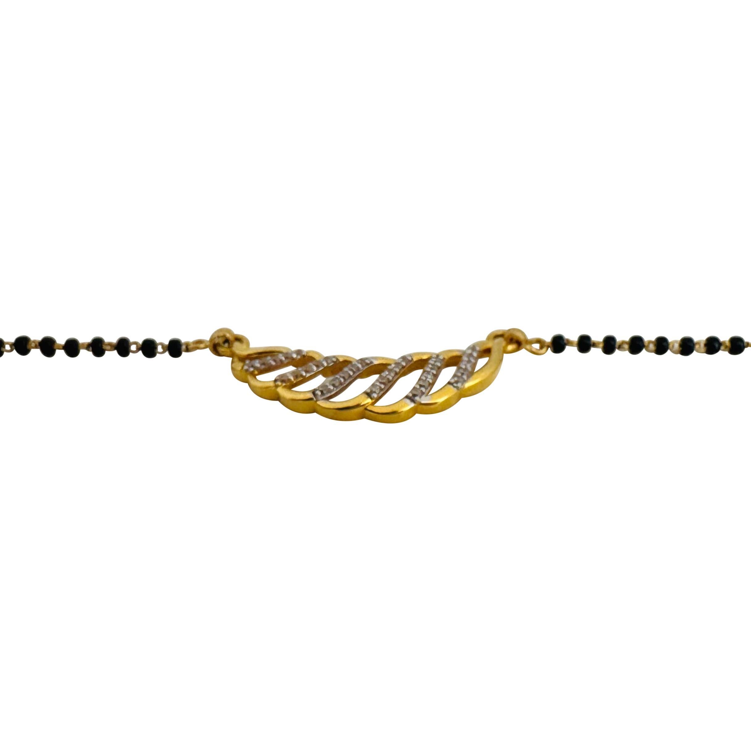 Collar de oro amarillo de 22 quilates con perlas de ónix de fantasía y circonitas de 8,5 g y colgante de circonitas de 19 pulgadas en Bueno Estado en Guilford, CT