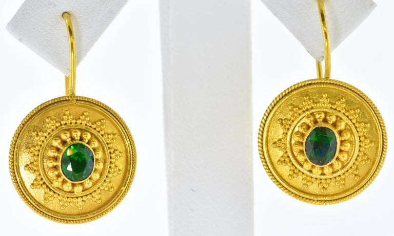22K Yellow Gold and Tourmaline Earrings In Excellent Condition For Sale In Aspen, CO