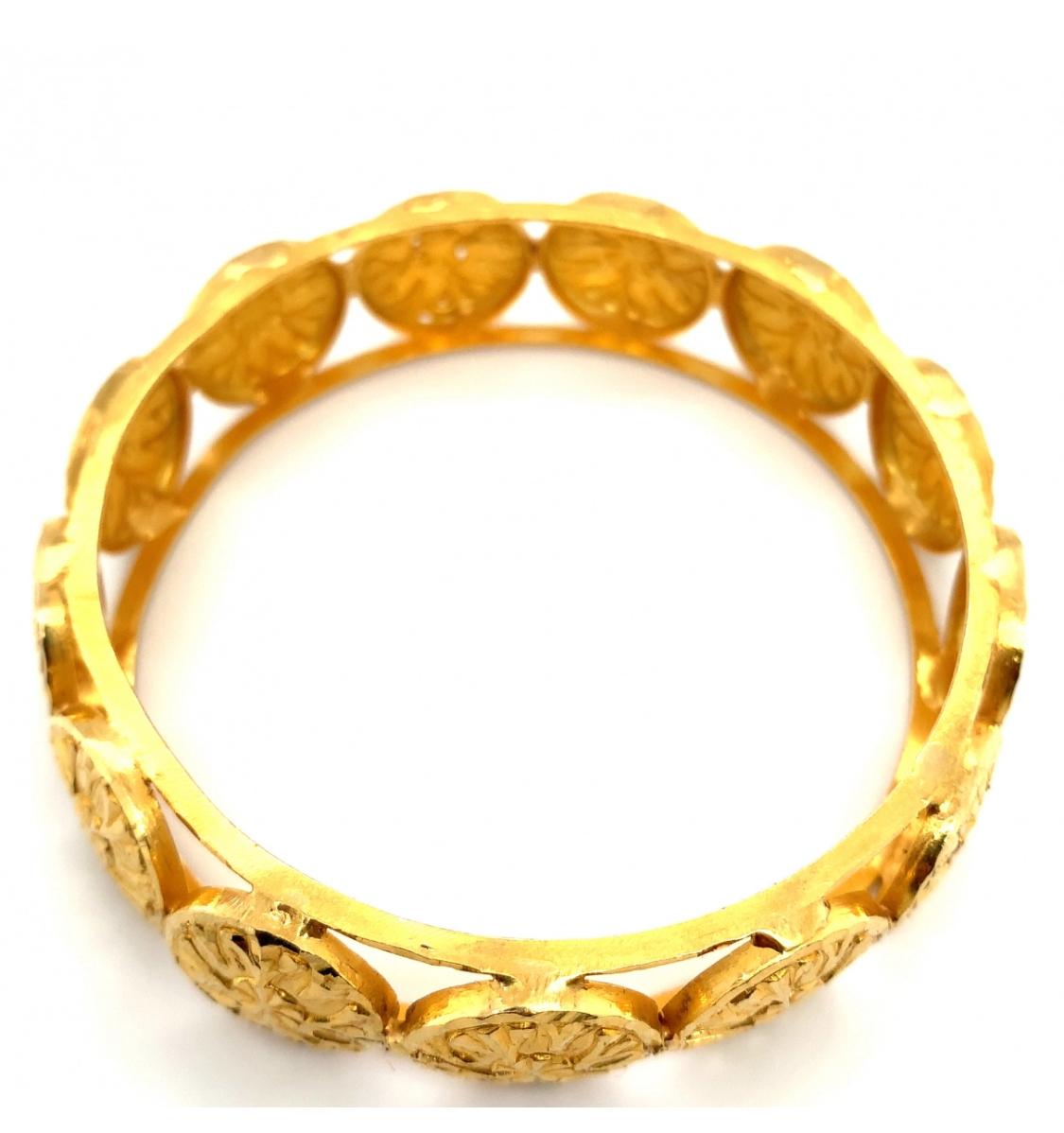 22k Yellow gold bangle bracelet art deco Asian jewellery In New Condition For Sale In London, GB
