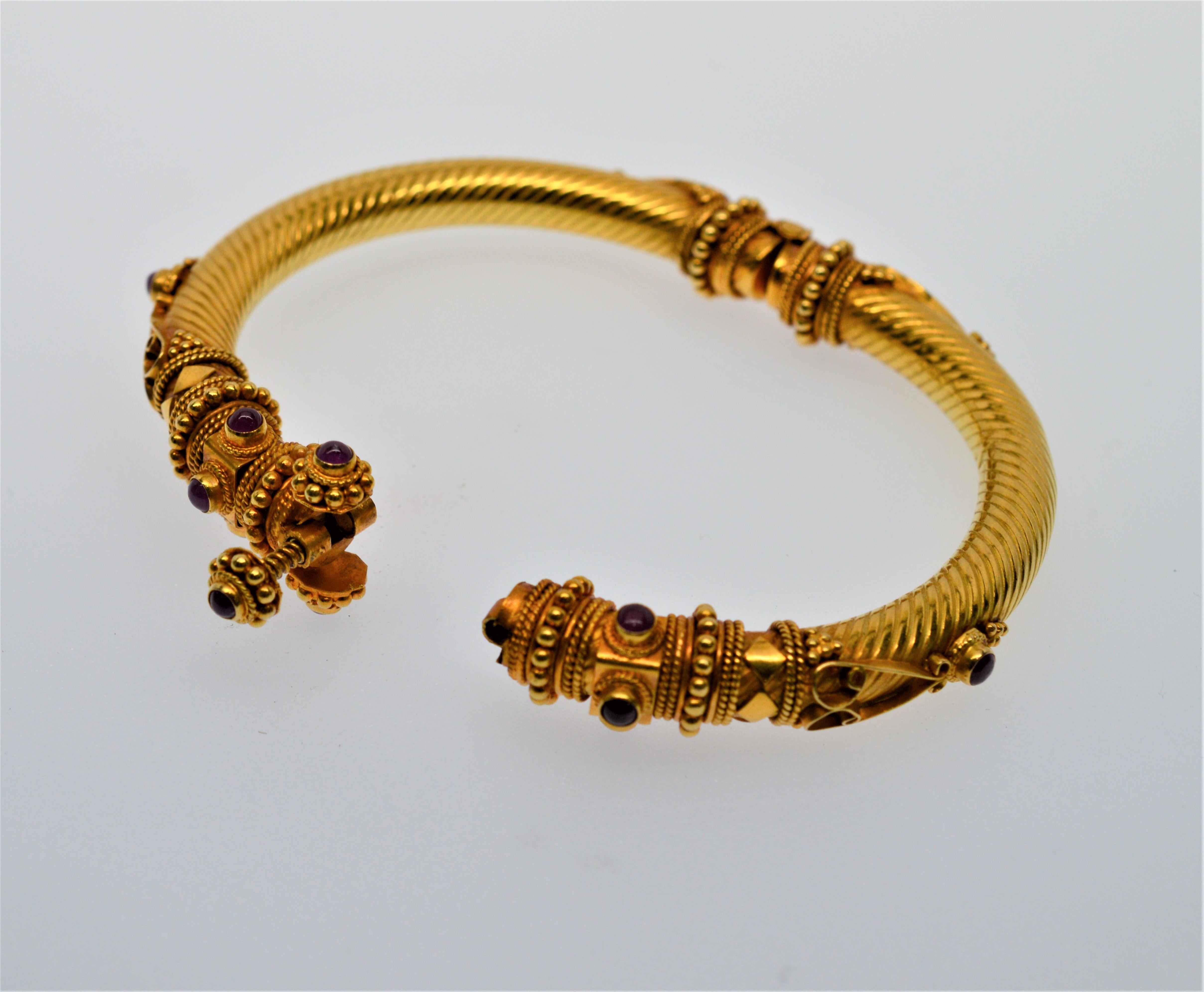 Ruby Cabochon 18 Karat Yellow Gold Bangle Bracelet In Excellent Condition For Sale In Mount Kisco, NY