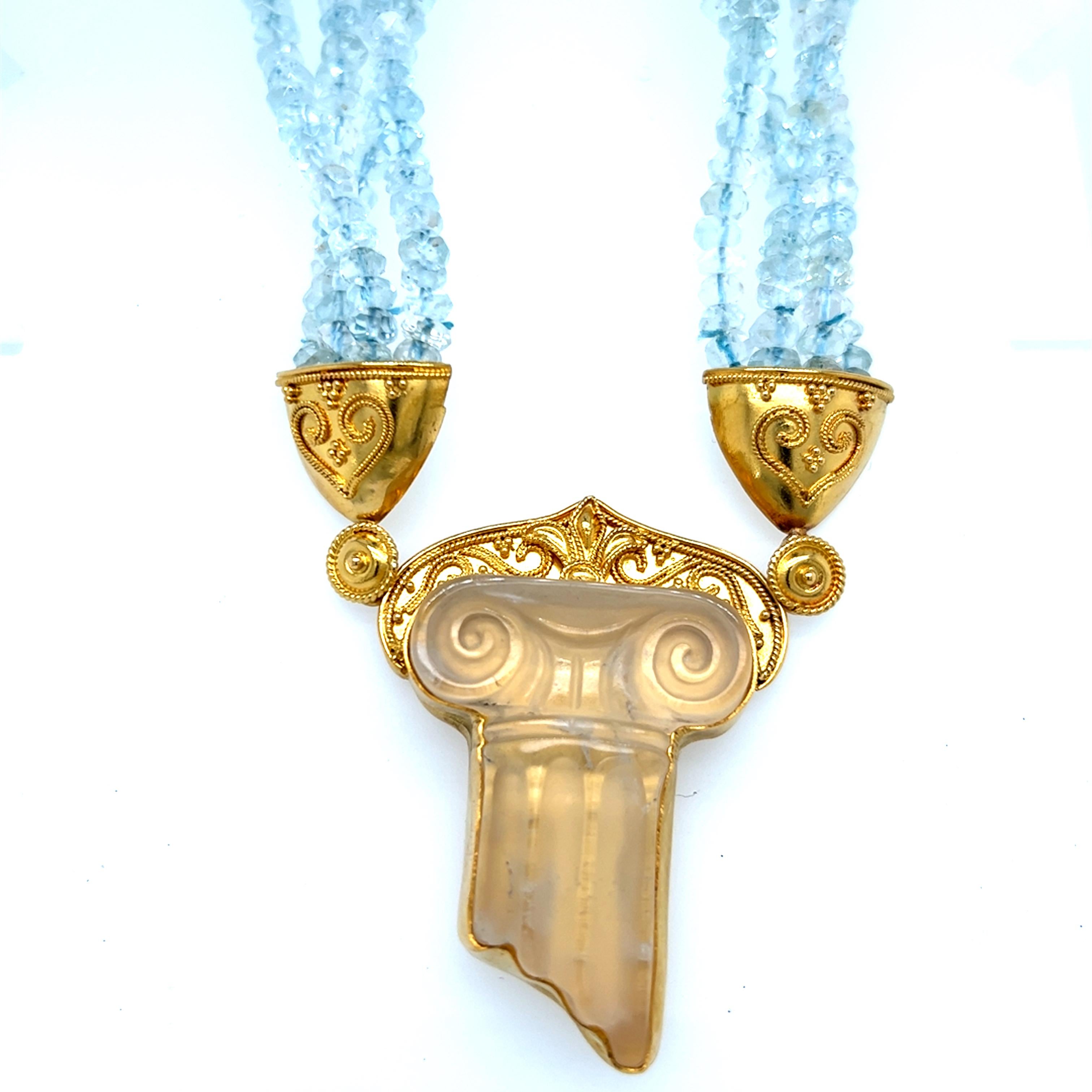 22K Yellow Gold Carved Quartz Roman Column & Blue Zircon Beaded Necklace In Good Condition For Sale In Towson, MD