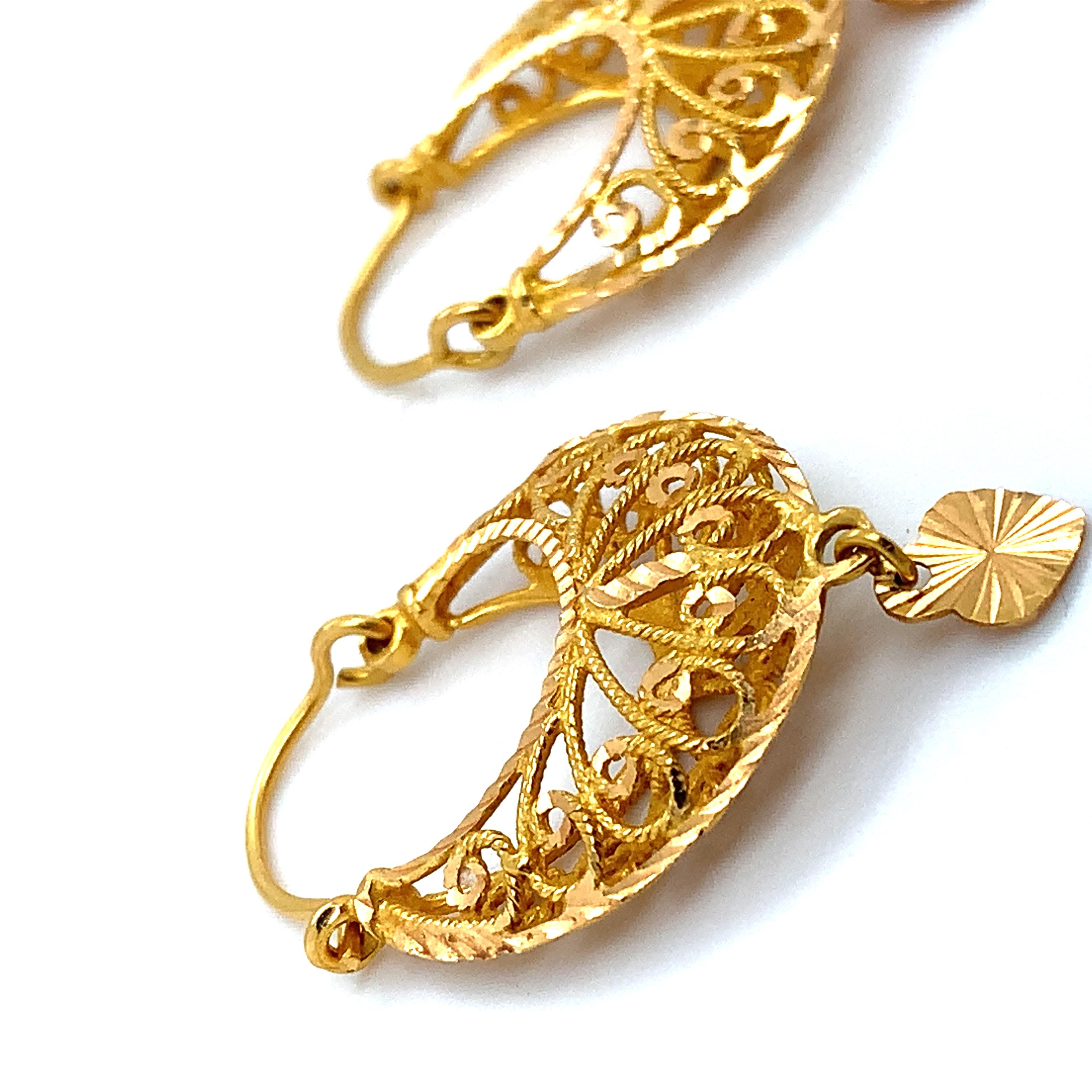 22k Yellow gold drop earrings Asian Art Deco For Sale 1