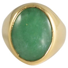 22K Yellow Gold Green Jade Ring 10.6g