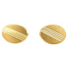 22k Yellow gold mens cufflinks oval shaped plain