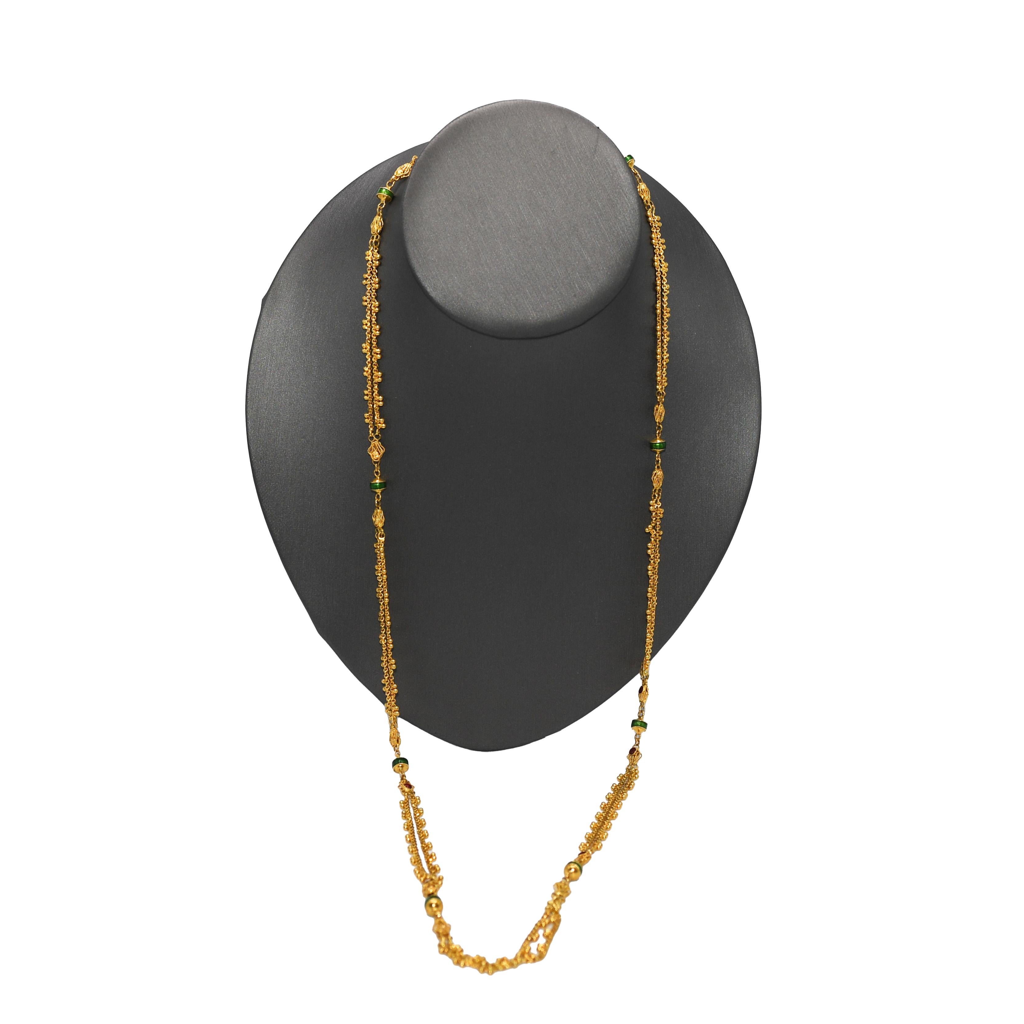 Verschnörkelte Emaille-Halskette aus 22K Gelbgold im Angebot 1