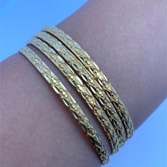 22k Yellow gold patterned matching bangle bracelets
