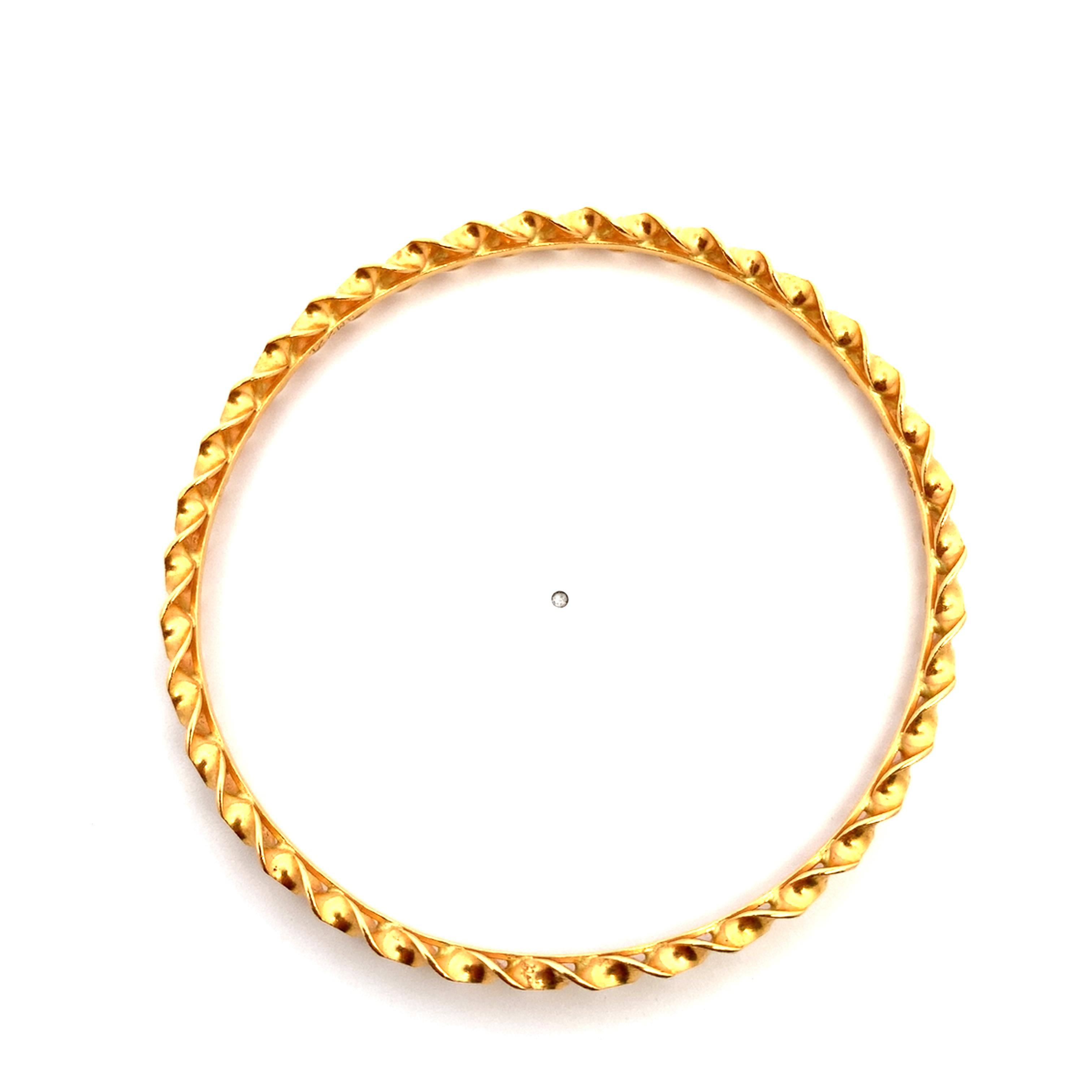 22k yellow gold twisted double matching bangle bracelet For Sale 3