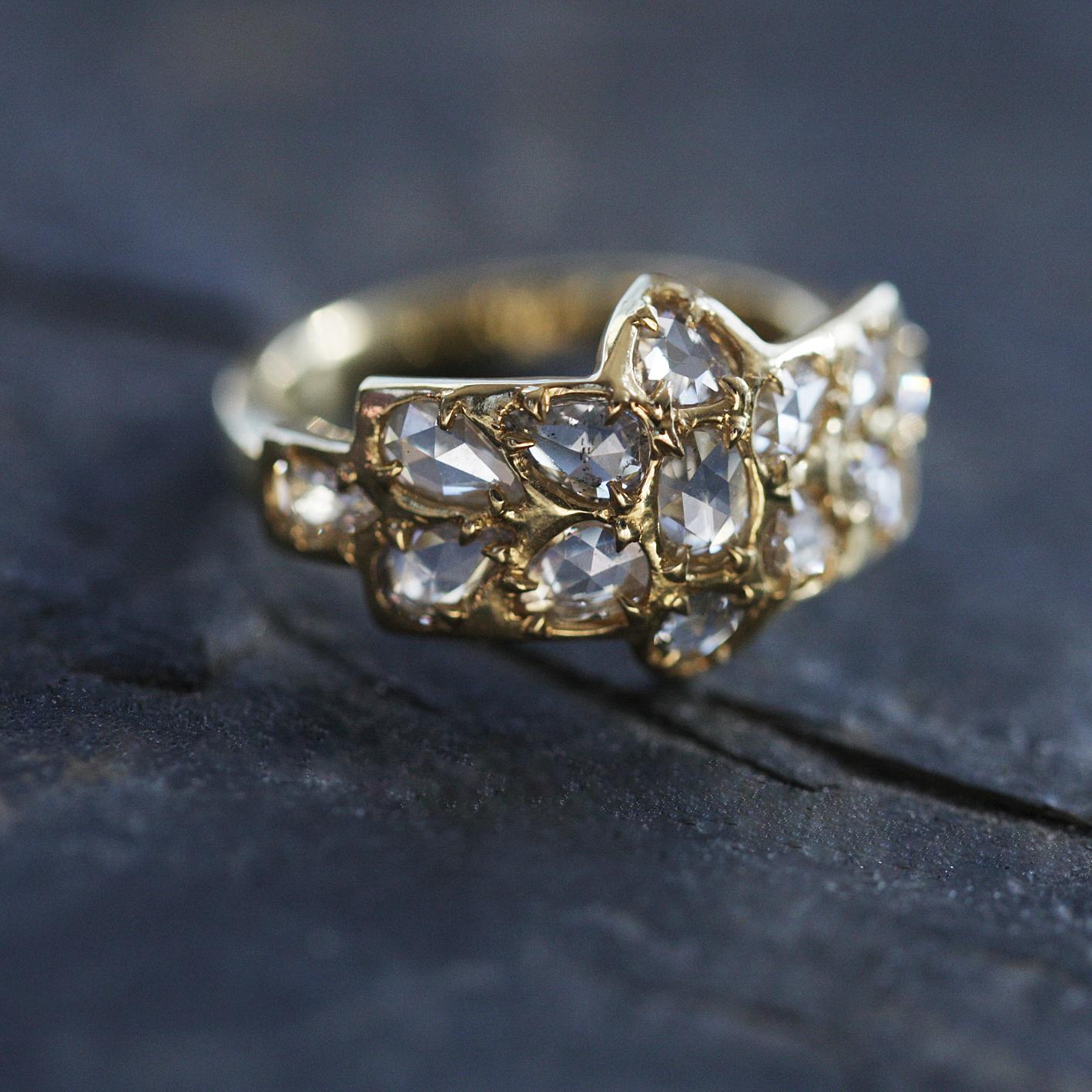 22 Karat Yellow Gold Ooak Band Ring with Rose Cut Diamonds For Sale 2