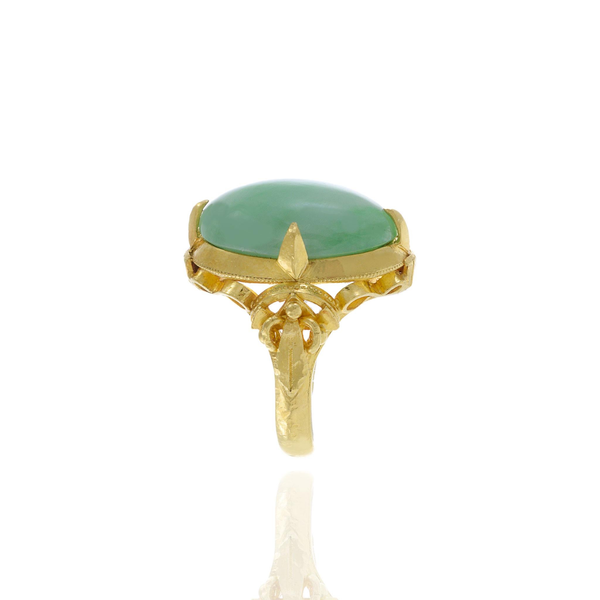 22KT Cabachon-Ring aus grüner Jade mit Gelbgoldfassung 1