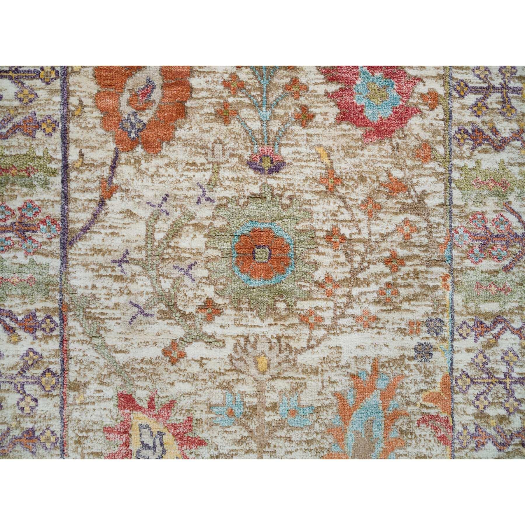 Hand-Knotted 2'2