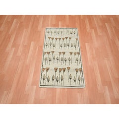 2'2"x3'5" Tan Color Flowers Repetitive Design Hand Knotted Wool Mat Sample Rug
