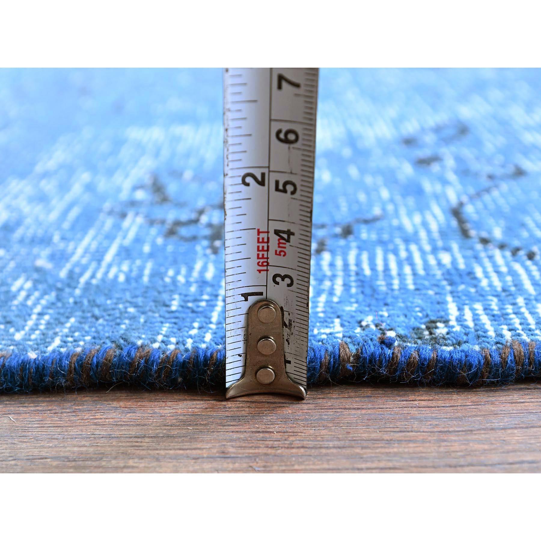 Metà XX secolo Tappeto Runner in pura lana Tabriz persiano vintage sovratinto blu 2'2 