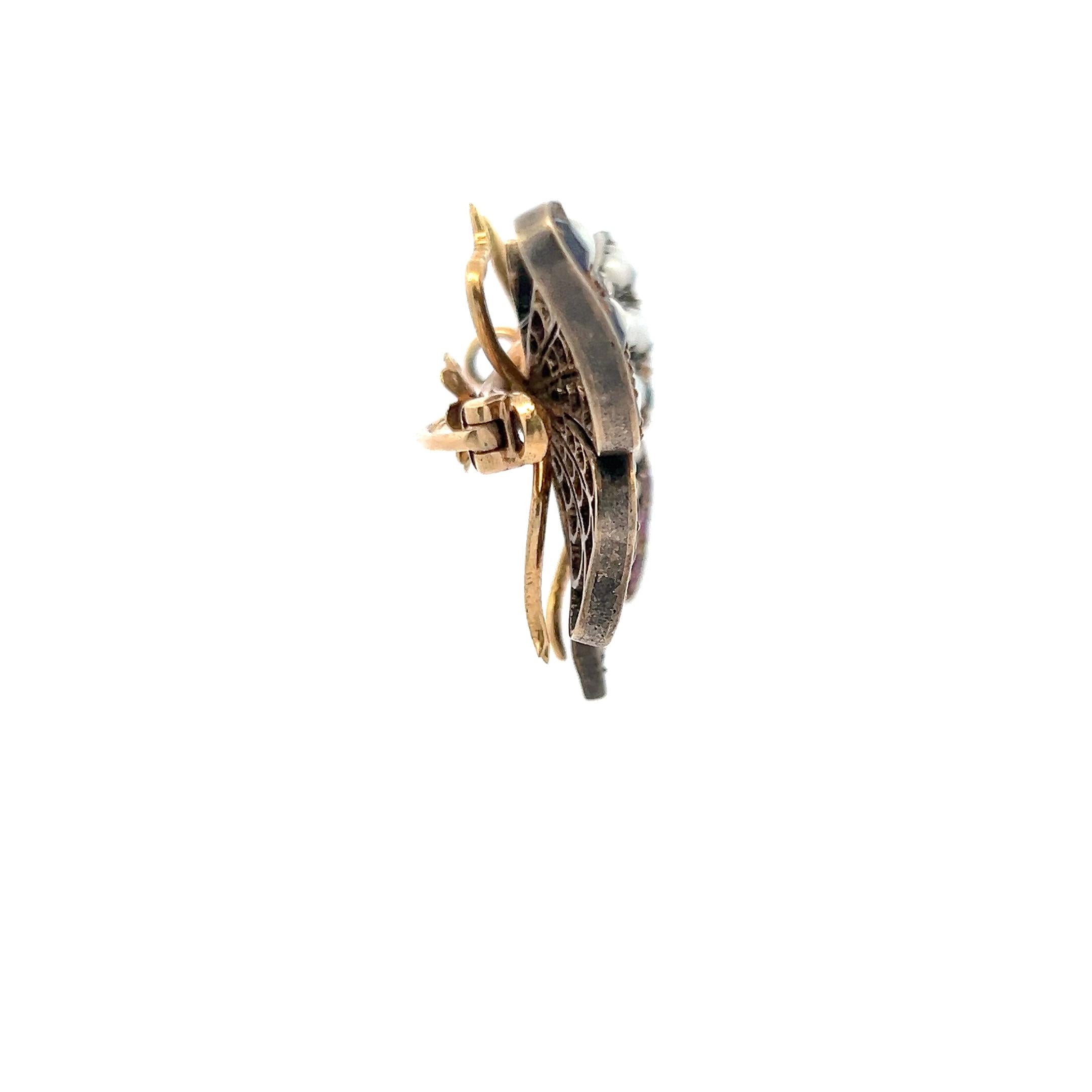 Titel:
1,00 Karat Perle 0,60 Karat Rubin 0,50 Karat Runder Brillant Saphir 0,38 Karat Alt-Europäischer Schliff I I1 Diamant 0,01 Karat Smaragd 18 Karat Gelbgold Pin-Brosche
Stil:
Stift
Metall:
18 Karat Gelbgold
Edelstein 1:
0.5 Karat Saph
Anzahl von