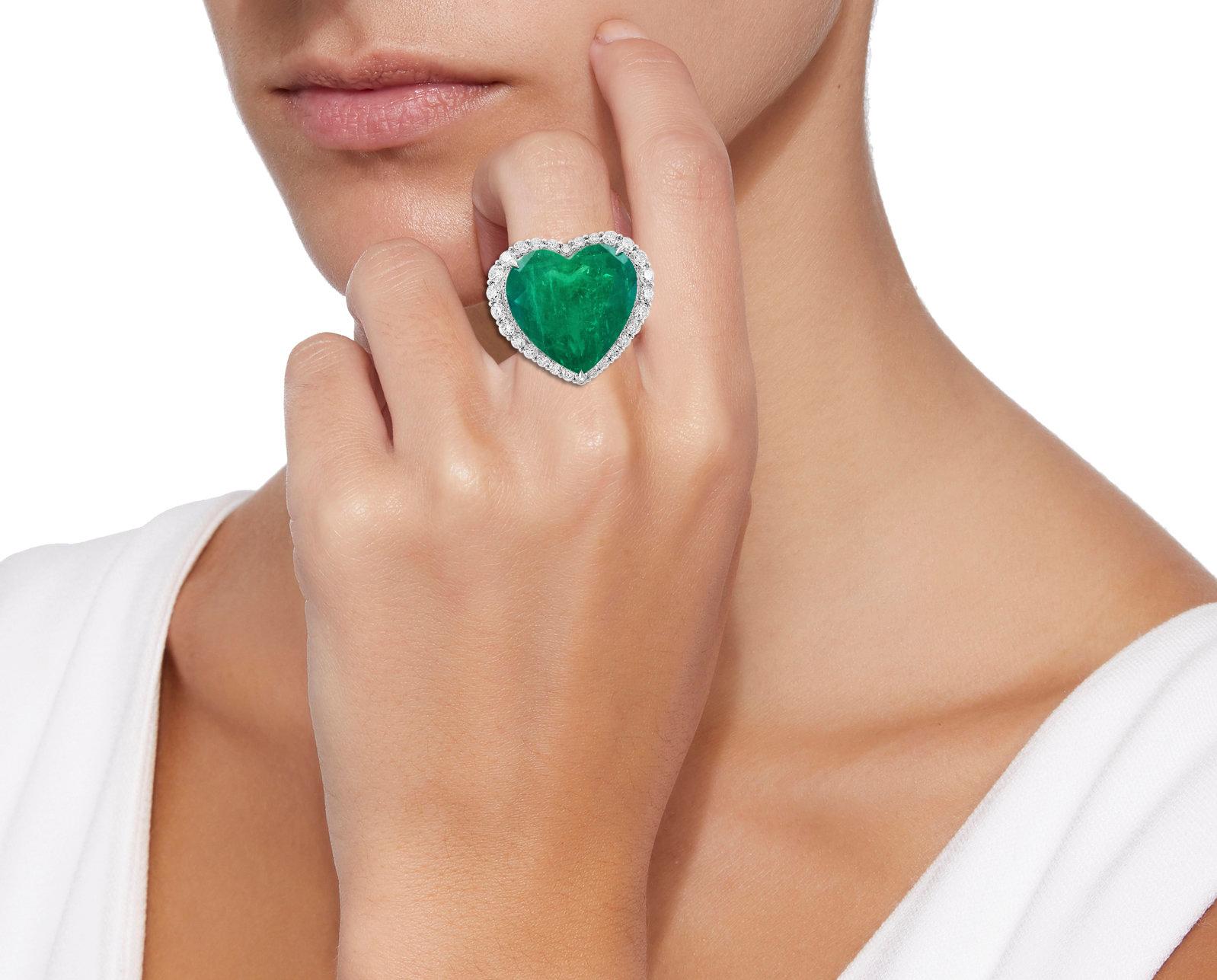 AGL Certified Minor 23+ Ct Heart Shape  Colombian Emerald & Diamond 18 Kt Ring  1