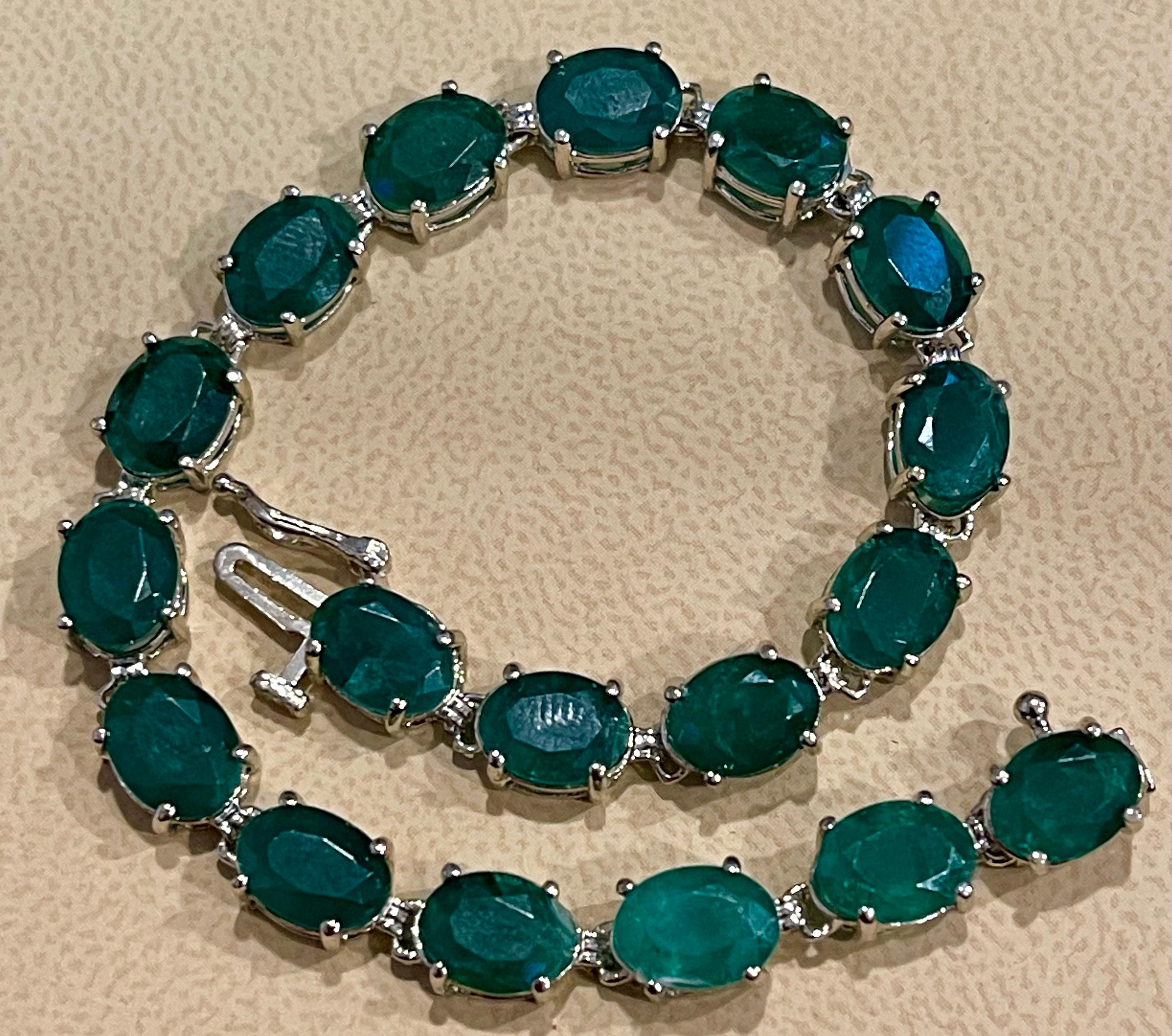 23 Carat Natural Emerald Cocktail Tennis Bracelet 14 Karat White Gold In New Condition For Sale In New York, NY
