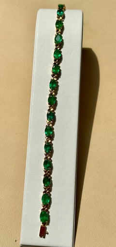 23 Carat Natural Emerald Cocktail Tennis Bracelet 14 Karat Yellow Gold