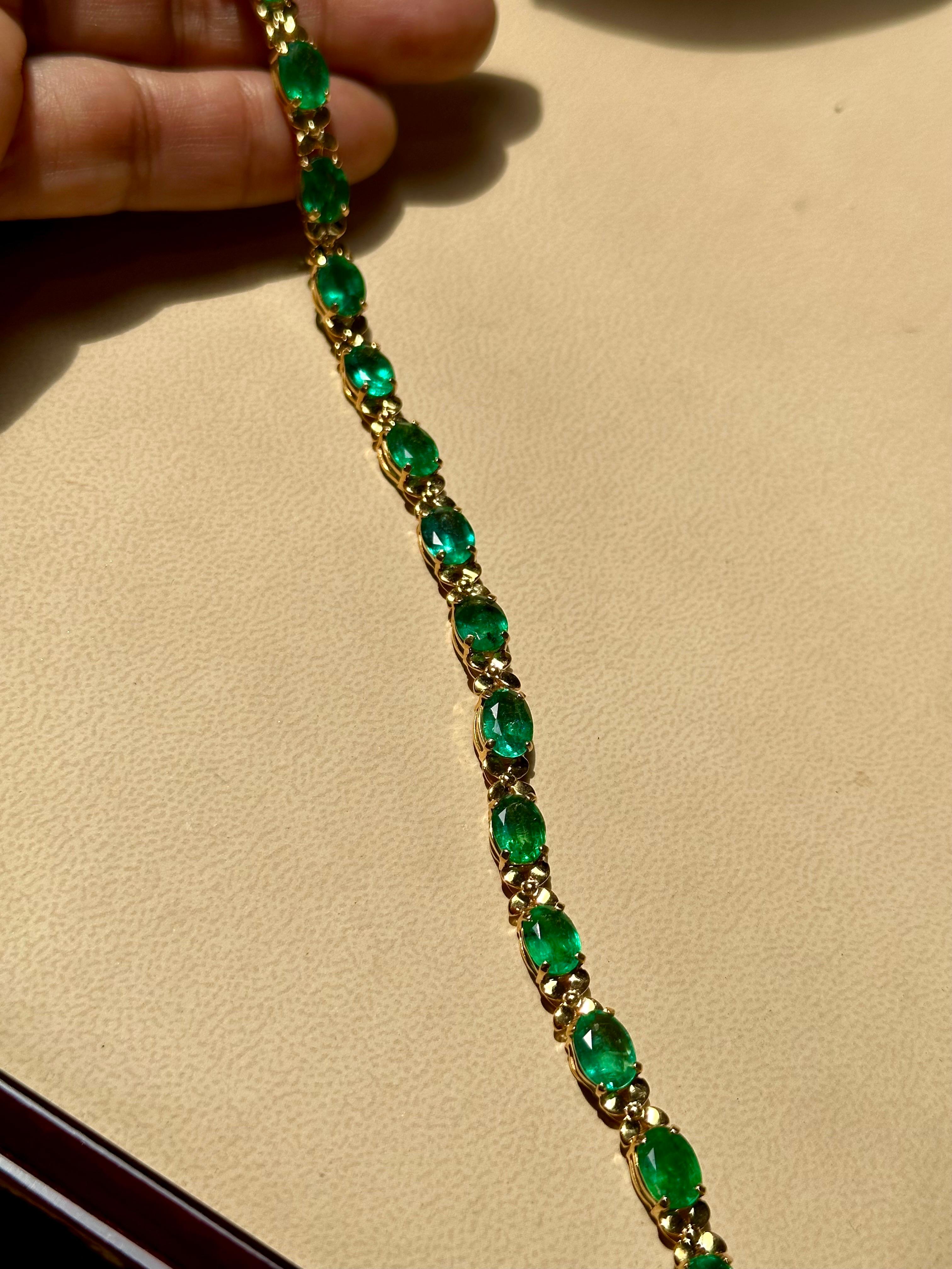 Oval Cut 23 Carat Natural Emerald Cocktail Tennis Bracelet 14 Karat Yellow Gold For Sale