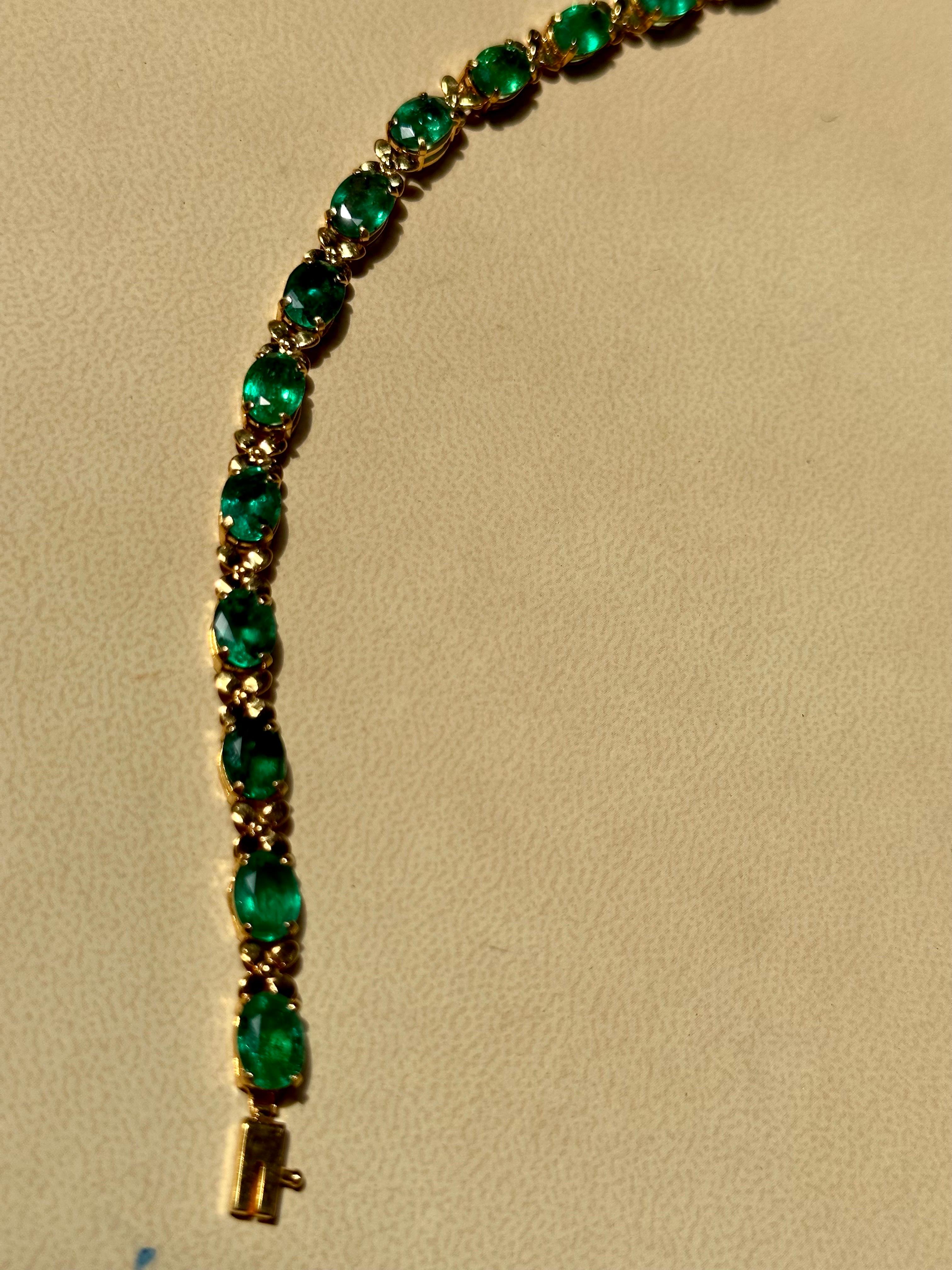 Women's 23 Carat Natural Emerald Cocktail Tennis Bracelet 14 Karat Yellow Gold For Sale