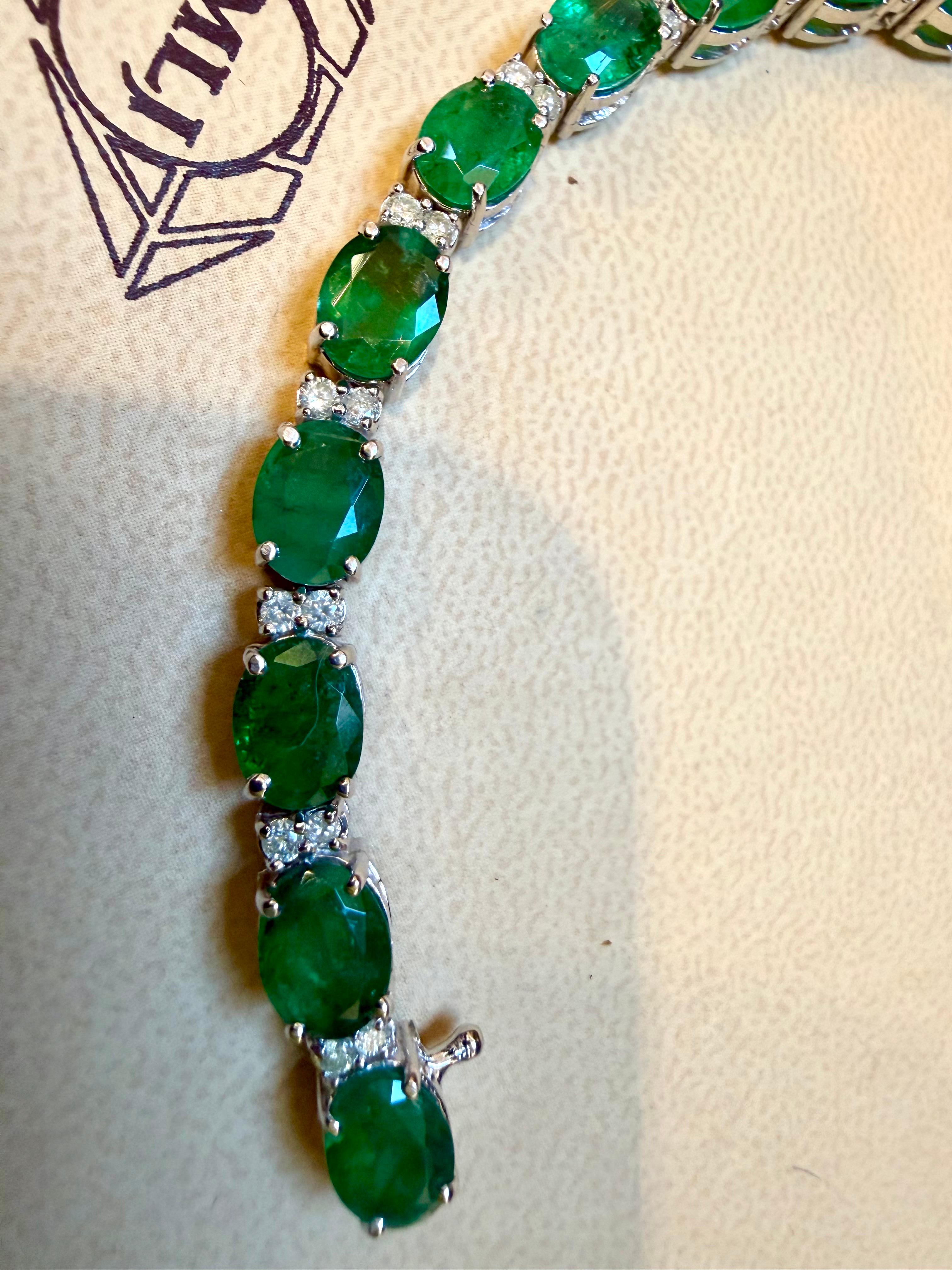 23 Carat Natural Zambian Emerald & 1.6 Ct Diamond Tennis Bracelet 14 Karat Gold For Sale 13