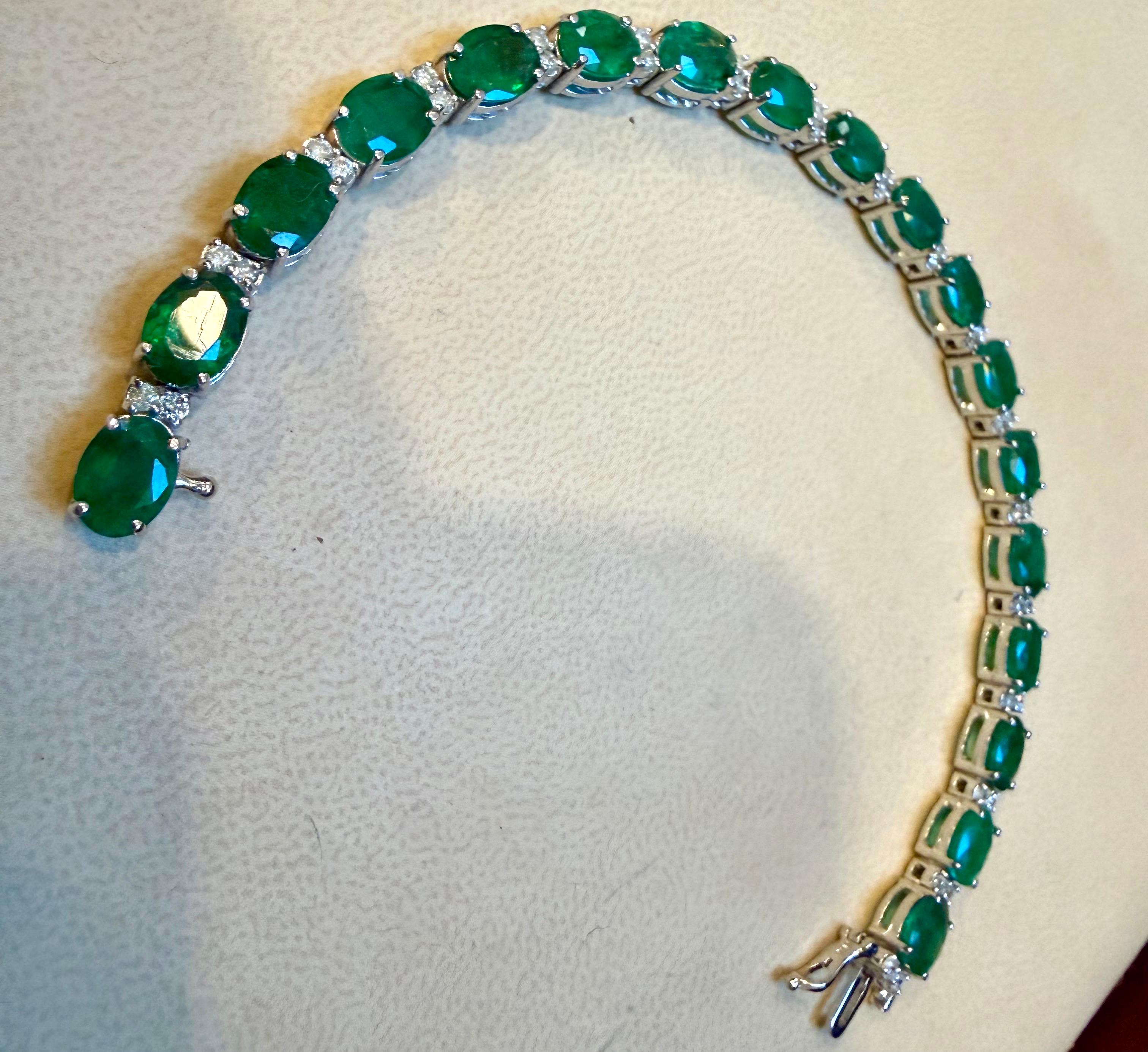 23 Carat Natural Zambian Emerald & 1.6 Ct Diamond Tennis Bracelet 14 Karat Gold For Sale 14