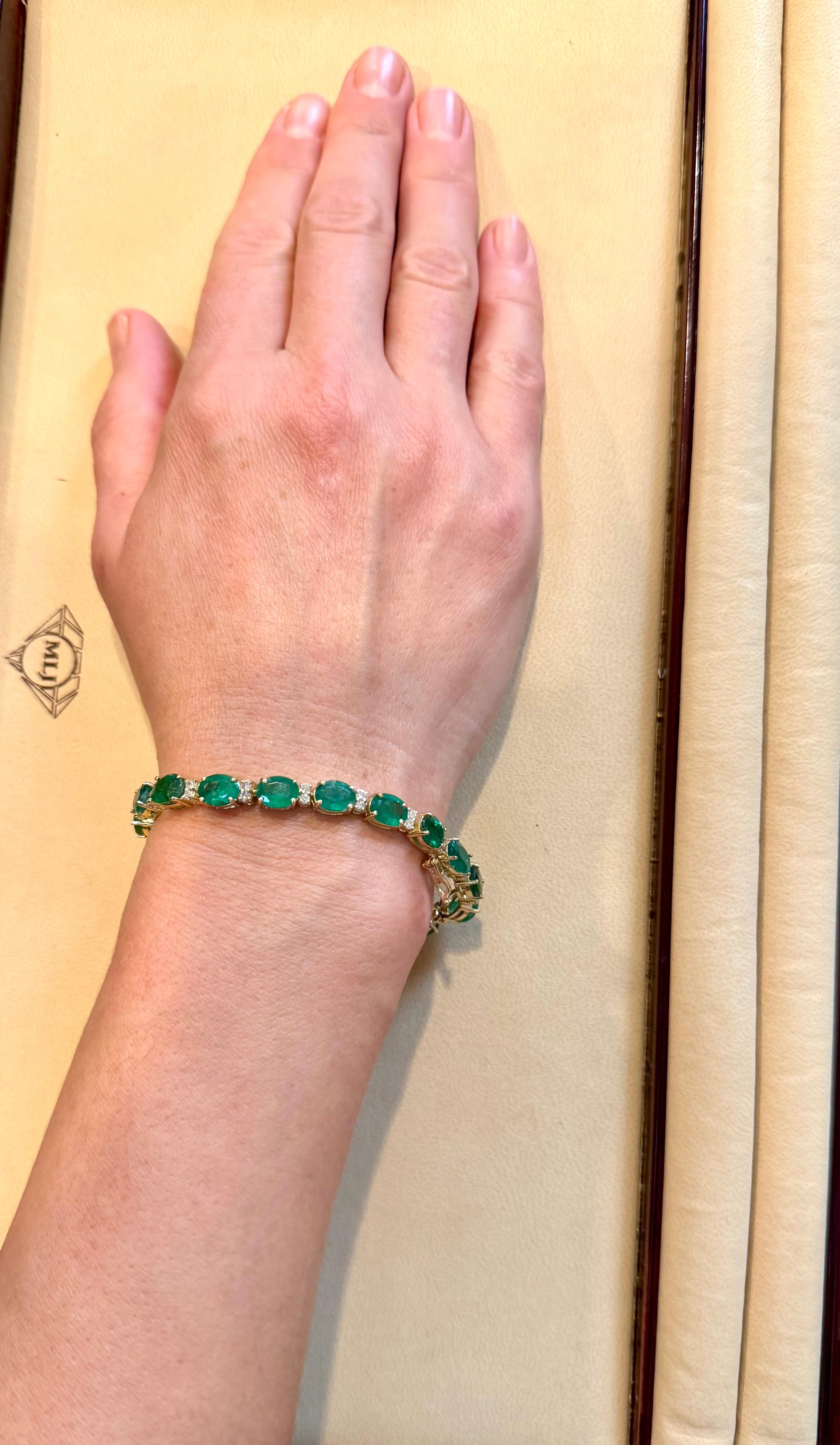 23 Carat Natural Zambian Emerald & 1.6 Ct Diamond Tennis Bracelet 14 Karat Gold For Sale 15