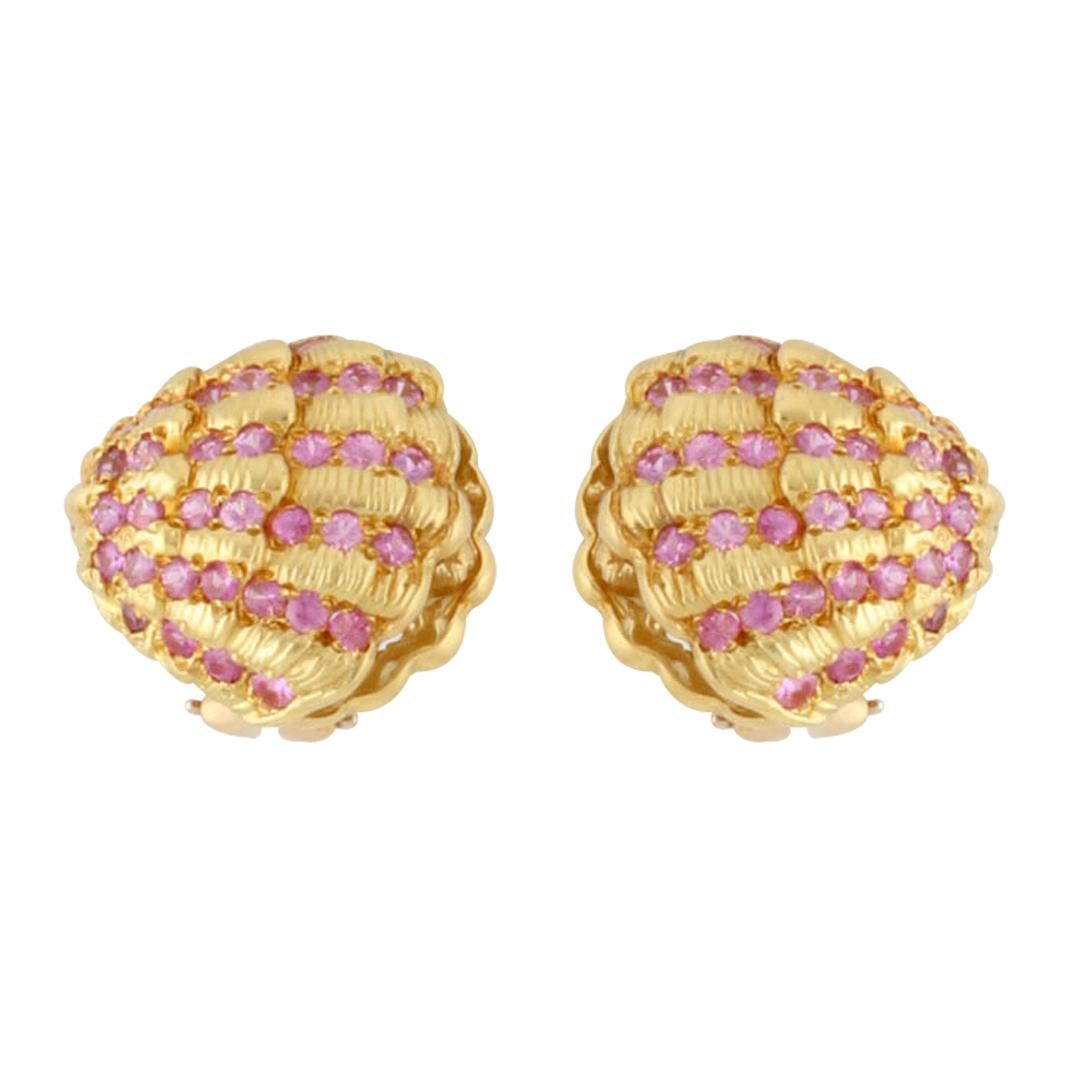 2.3 Carat of Sapphires 18 Karat Clam Shell Earrings by John Landrum Bryant In New Condition For Sale In New York, NY