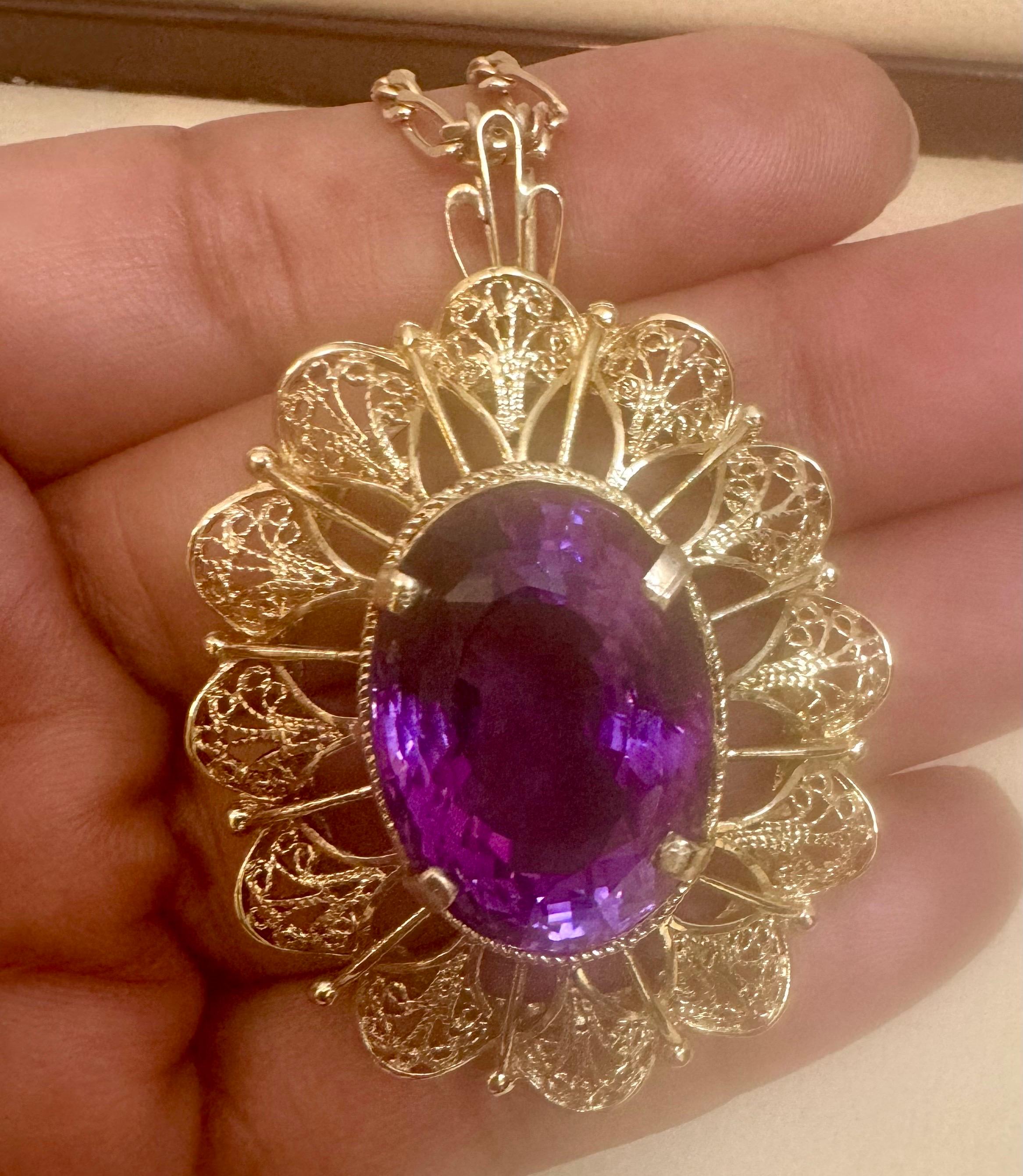 Oval Cut 23 Carat Oval Amethyst Pendant  Necklace 18 Karat Yellow Gold Vintage For Sale