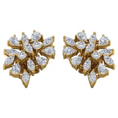 2.3 Carat SI/H Pear Round Brilliant Cut Diamond Earrings 14 Karat Yellow Gold