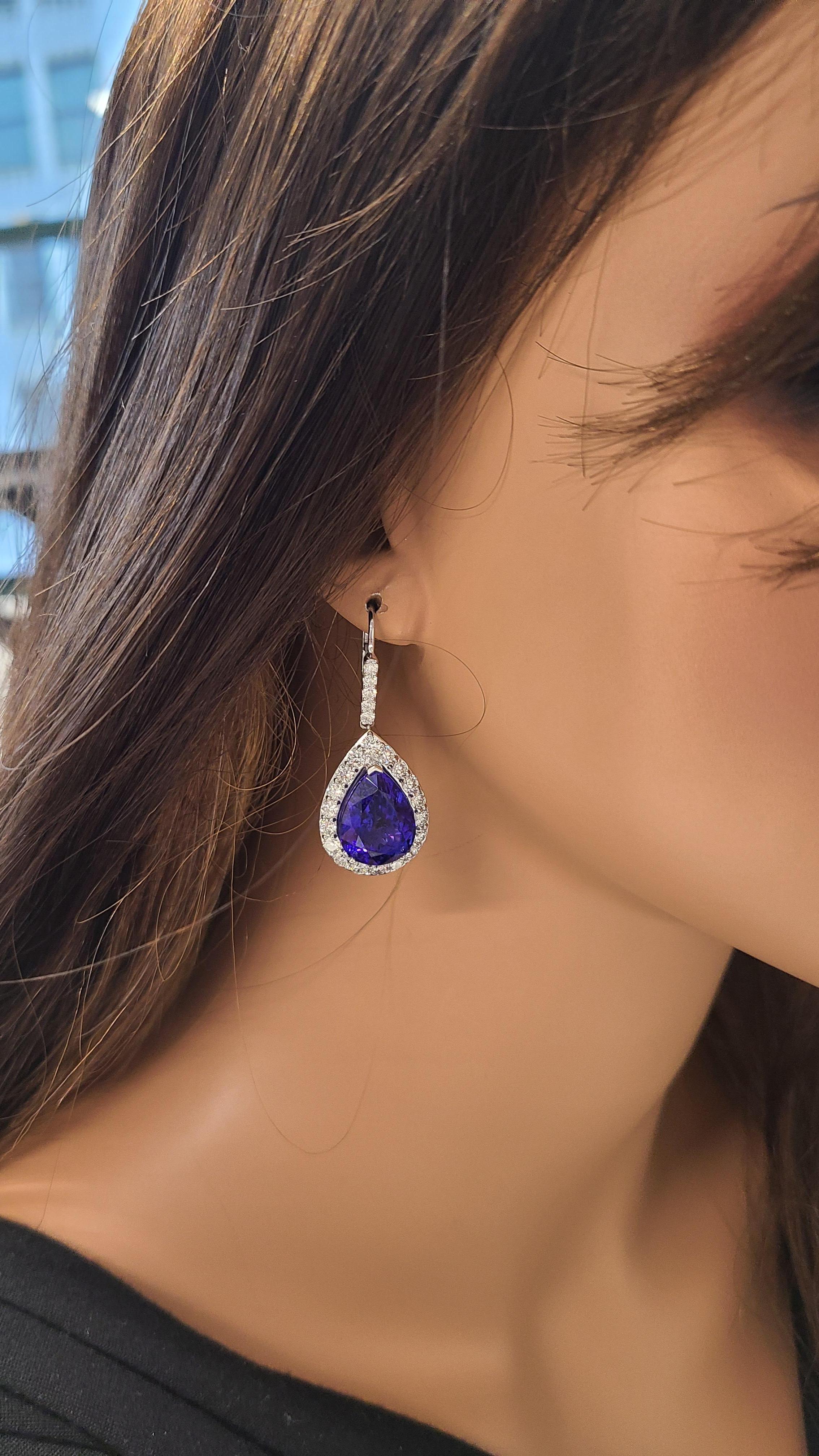 23 Carat Total Pear Shaped Tanzanite & Diamond Dangle Earrings in 18K White Gold In New Condition For Sale In Chicago, IL