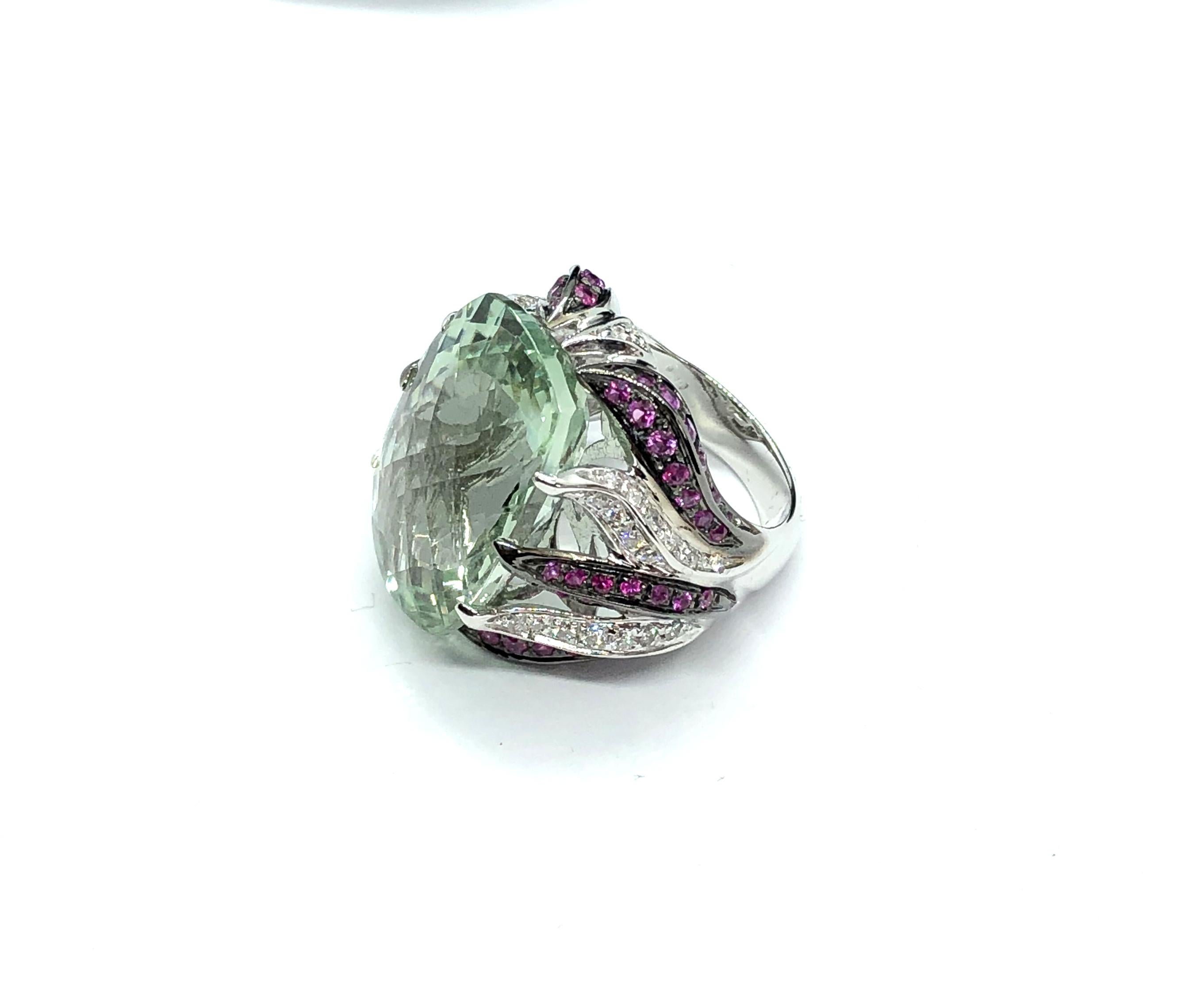 23 Ct Green Prasiolite White Gold Cocktail Ring Diamond and Pink Sapphires Flame In New Condition For Sale In Valenza, IT