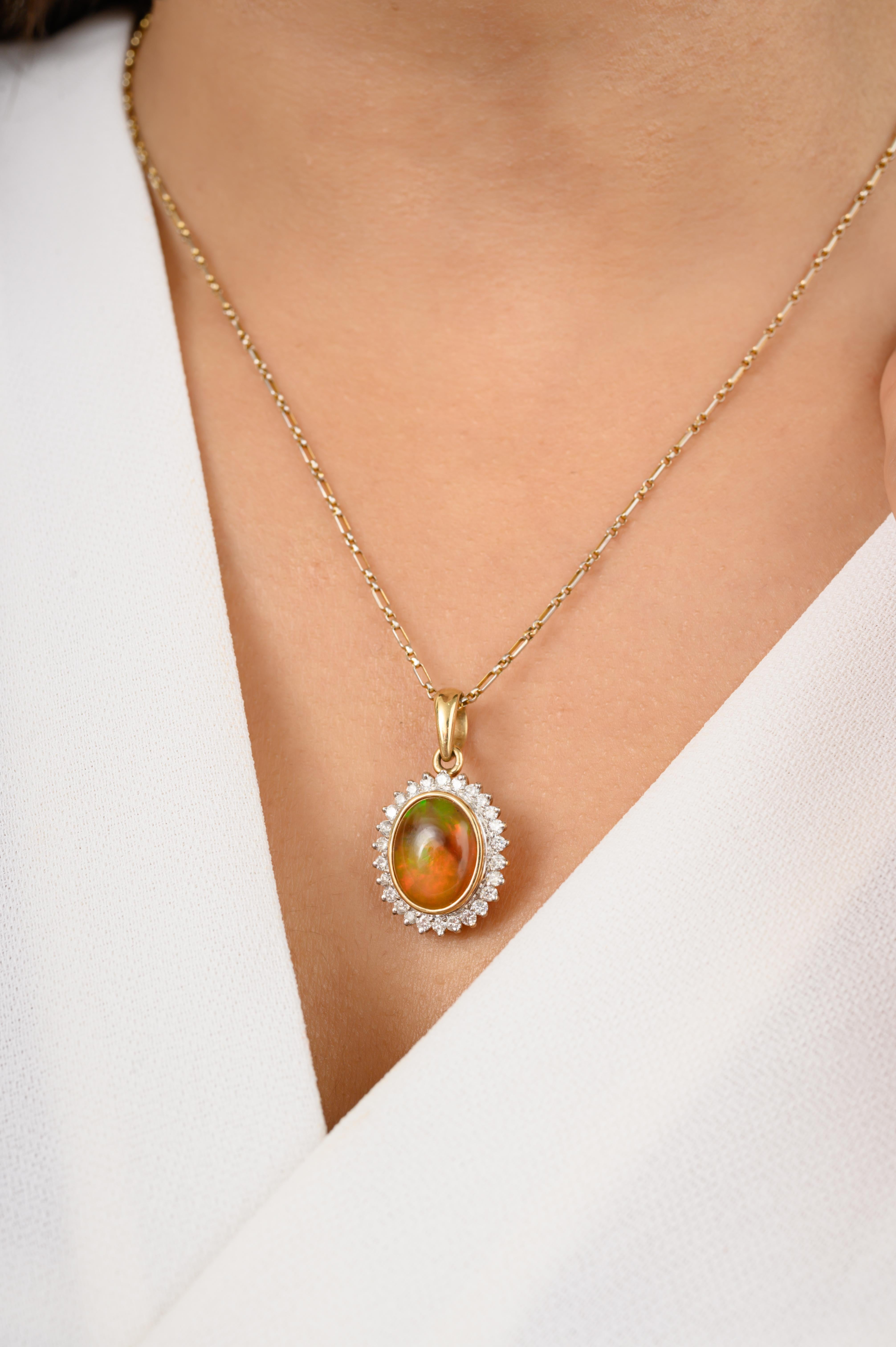 Ciondolo con diamante aureolato Opale taglio ovale da 2,3 CTW Regalo per le donne in oro giallo 14k in vendita 2