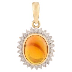 Anhänger mit 2,3 Karat Ovalschliff Opal Halo Diamant im Ovalschliff für Damen aus 14 Karat Gelbgold