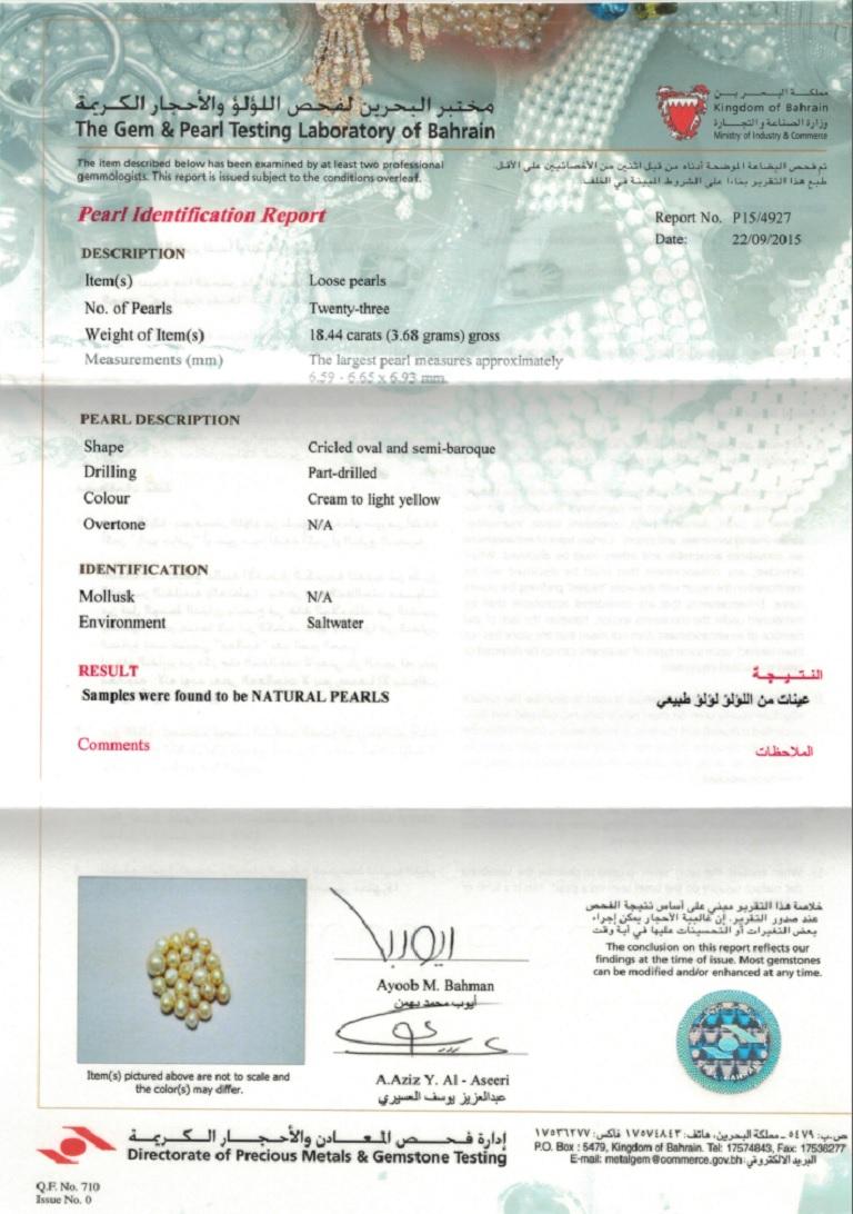 23 nuances de perles naturelles du Bahreïn certifiées avec diamants éparpillés Bague 18 carats en vente 2