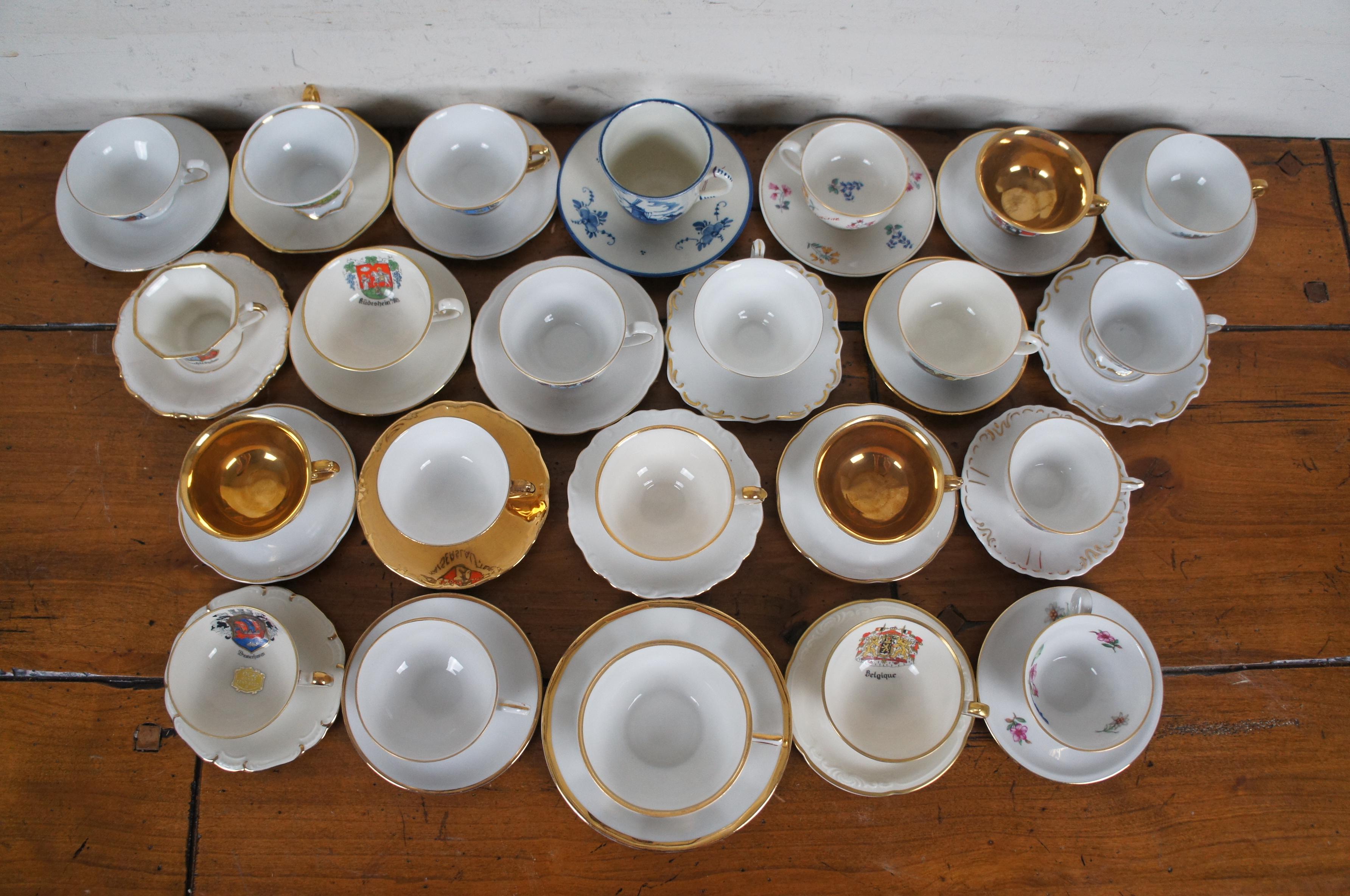 20th Century 23 Vintage German Bavarian Holland Souvenir Demitasse Teacups Saucers For Sale